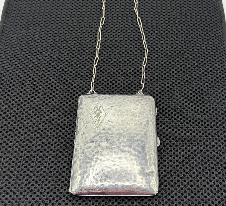 Vintage Art Deco Hammered Silver Tone Compact Purse Dance Bag w/ Chain Handle (W