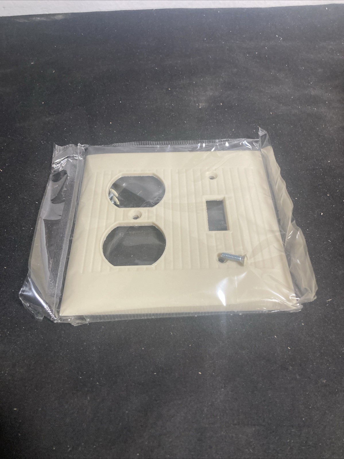 Vintage SIERRA Ribbed Ivory COMBO Switch Outlet Wall Plate D-18 Cover Electrical