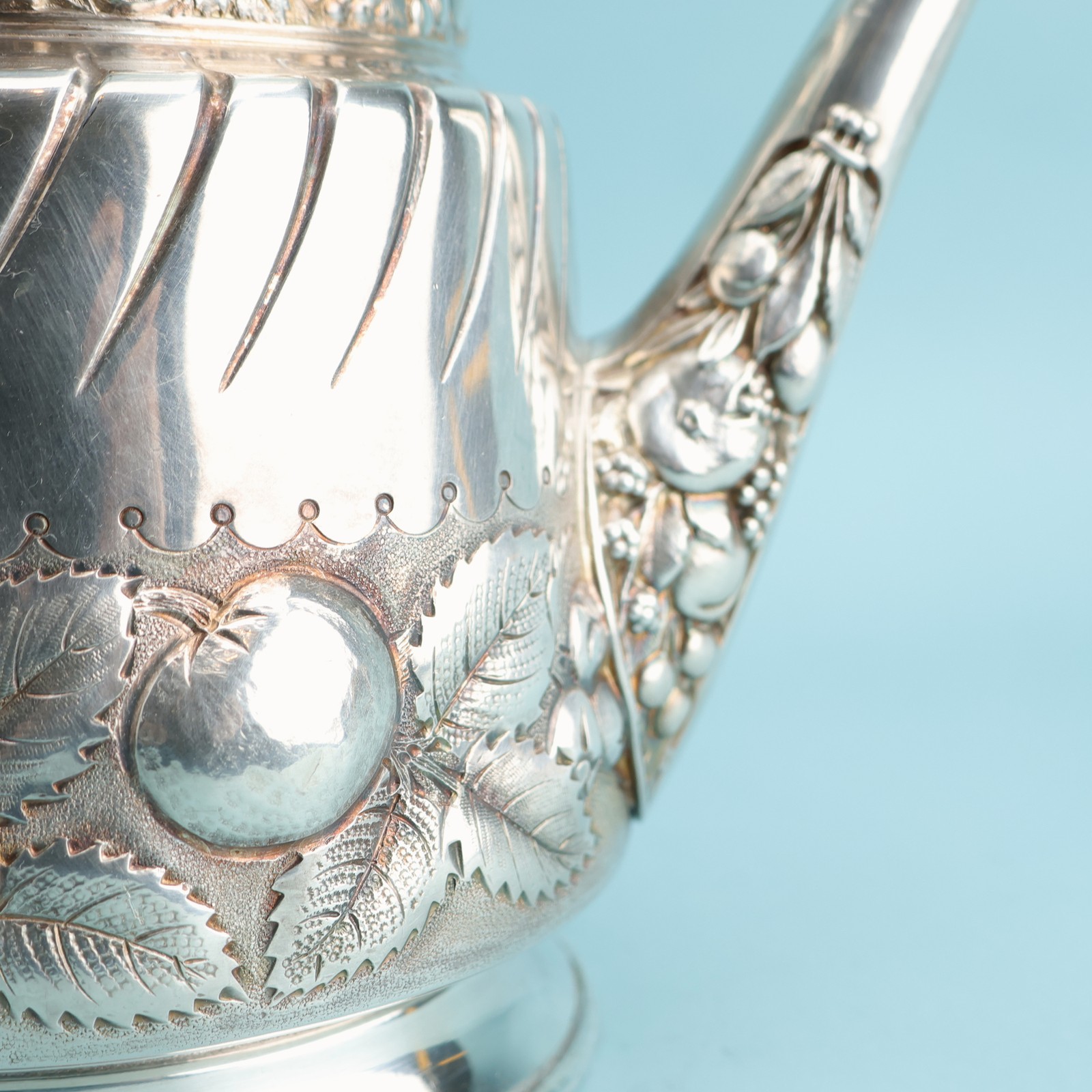 Rogers Smith & Co Quadruple Silverplate Large Tea or Coffee Pot Fruit Repousse