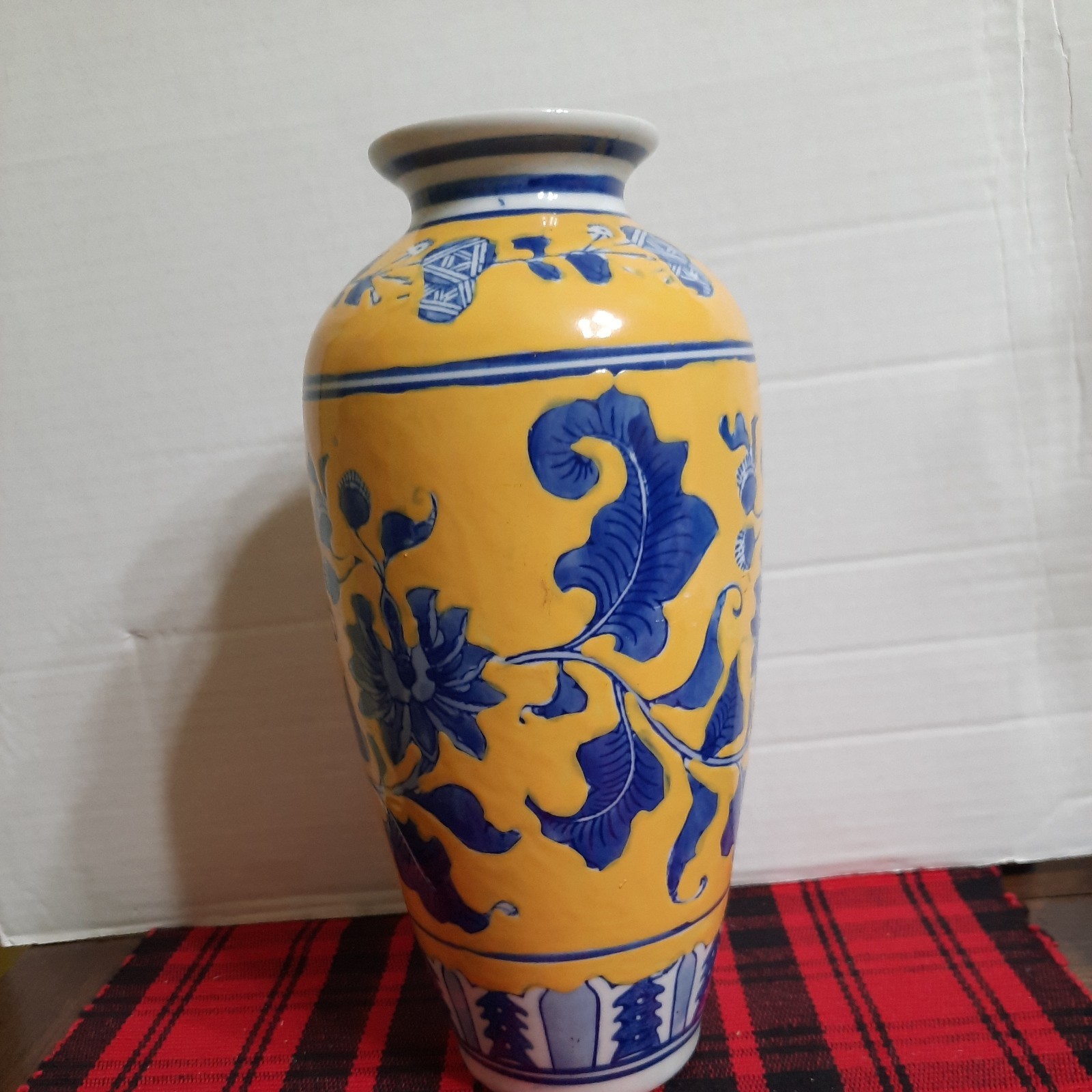 Vintage Famille Jaune Vase – Qianlong Mark – Yellow & Blue Porcelain 10 In Tall