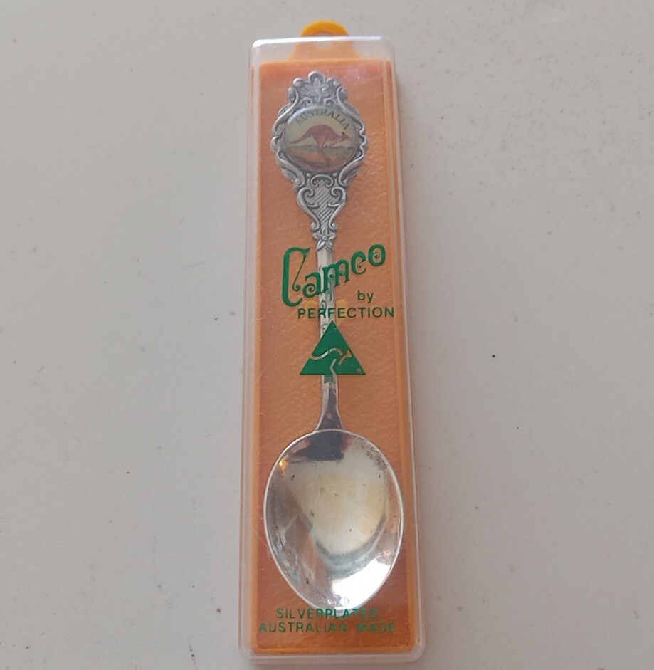 Cameo Perfection Australia Silver Plated Spoon Kangaroo Traveler Souvenir UNUSED