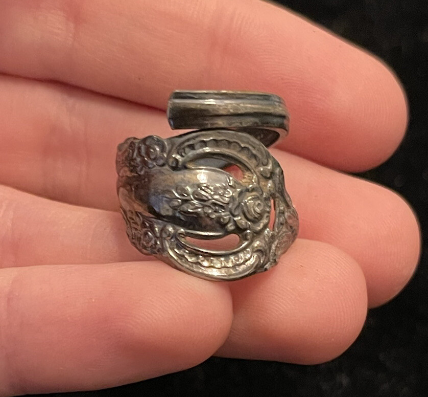 VINTAGE ONEIDA COMMUNITY TUDOR PLATE SPOON RING SIZE 7