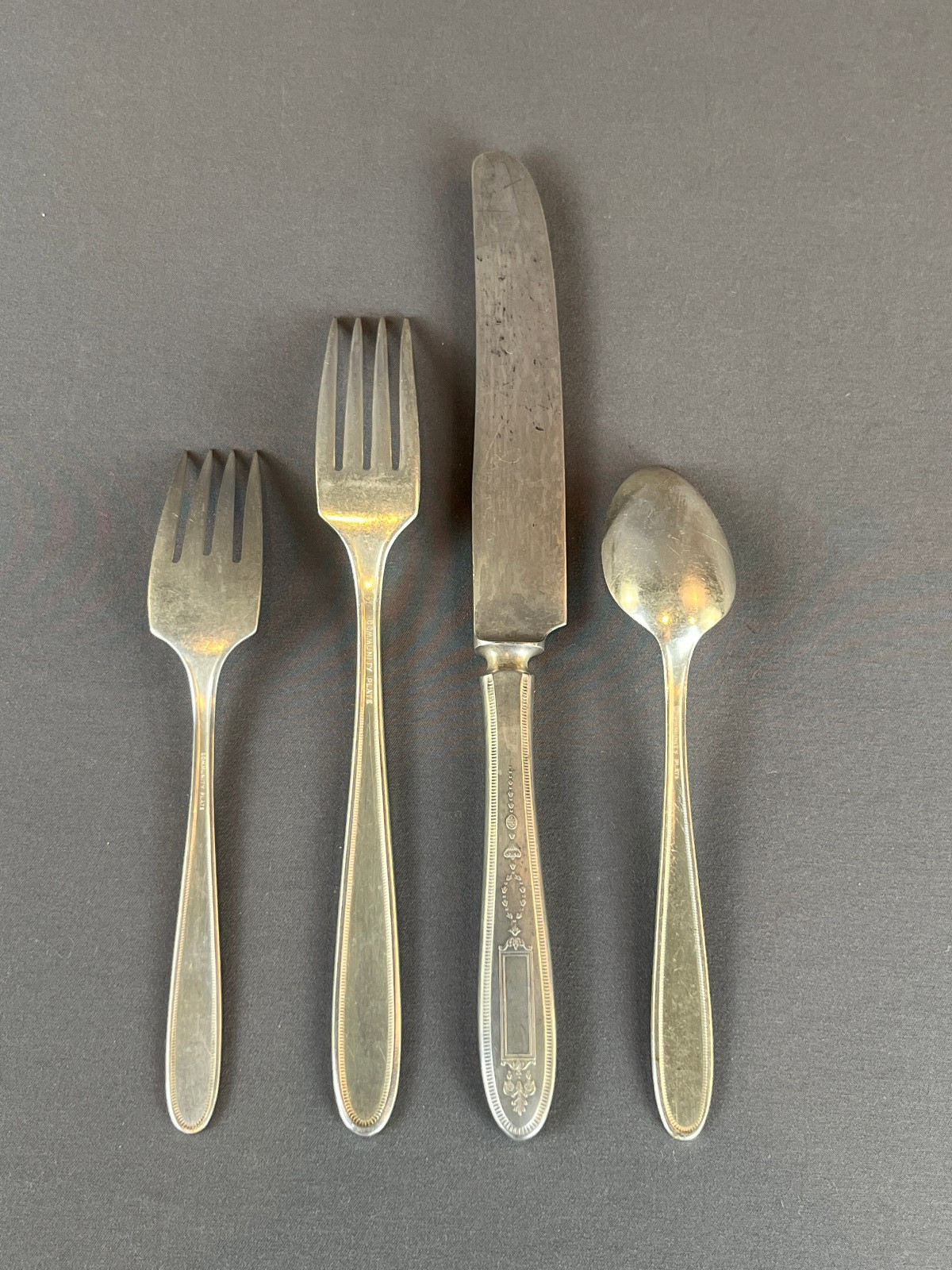 41 Pc Partial Oneida GROSVENOR Flatware Set No Mono: EUC