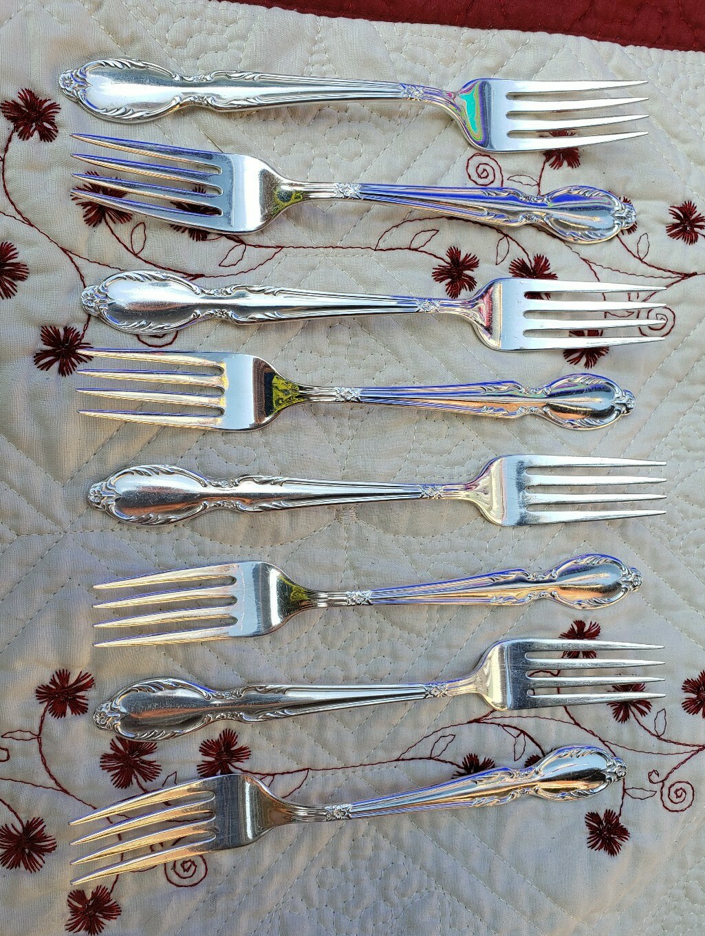 8 MID CENTURY VTG 1956 ROYAL MANOR/ MASTERPIECE SILVERPLATED PLACE FORKS 🍽