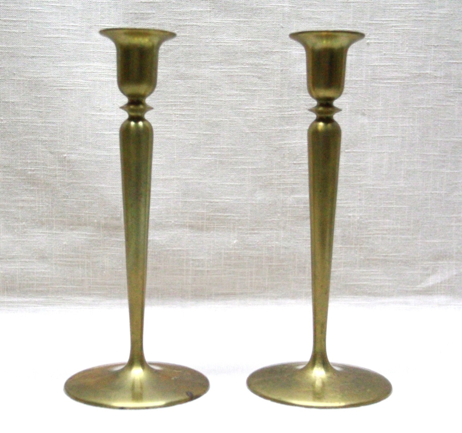 T.F. MCGANN, BOSTON, MA – PAIR OF ARTS & CRAFTS BRASS CANDLESTICKS – VERY GOOD!!