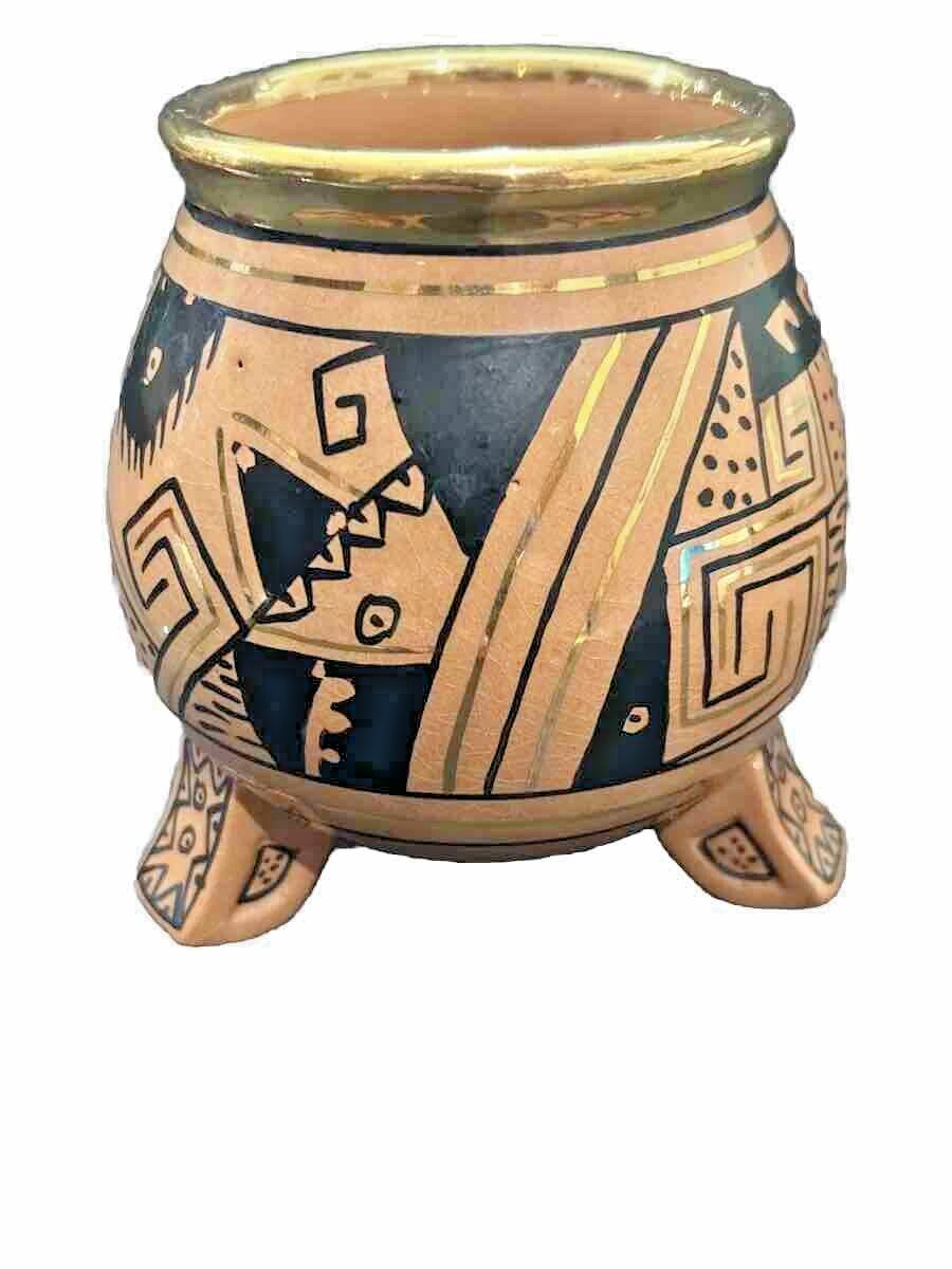 VINTAGE SMALL TERRA COTTA POT FROM MEXICO FEATURTING BROWN AND GOLD DRAWINGS