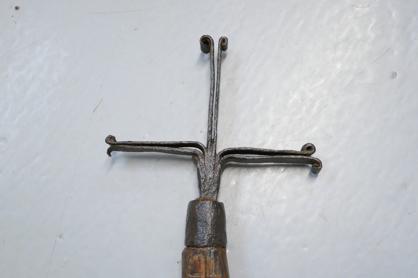 ~~~ RARE Antique 18thC Primitive Wrought Iron Triple Rush Light Lamp Alpine ~~~