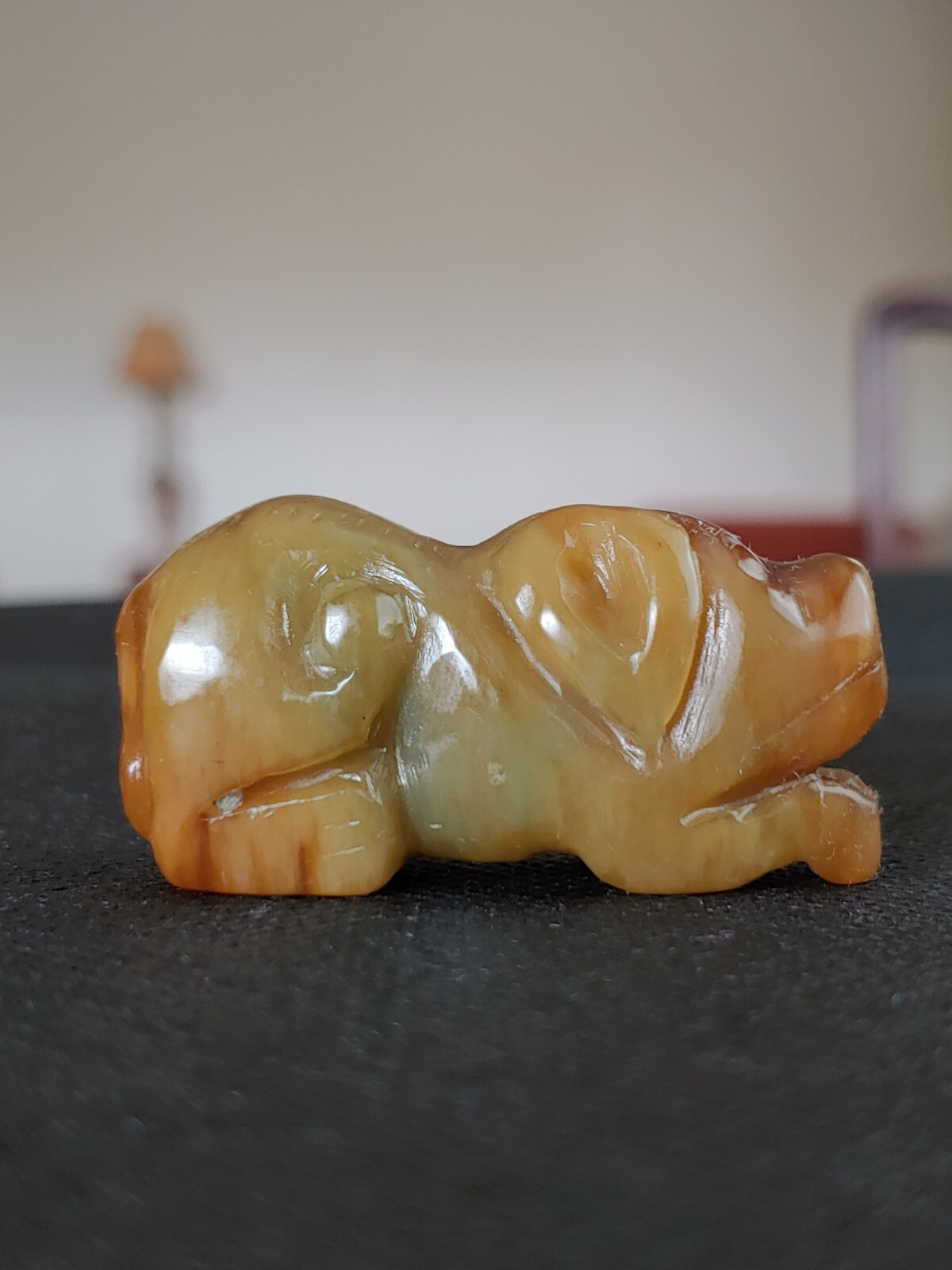 黄加绿翡翠玉雕猪挂坠 Vintage Chinese Yellow Green Jade Hand Carved Baby Pig Statue Pendant
