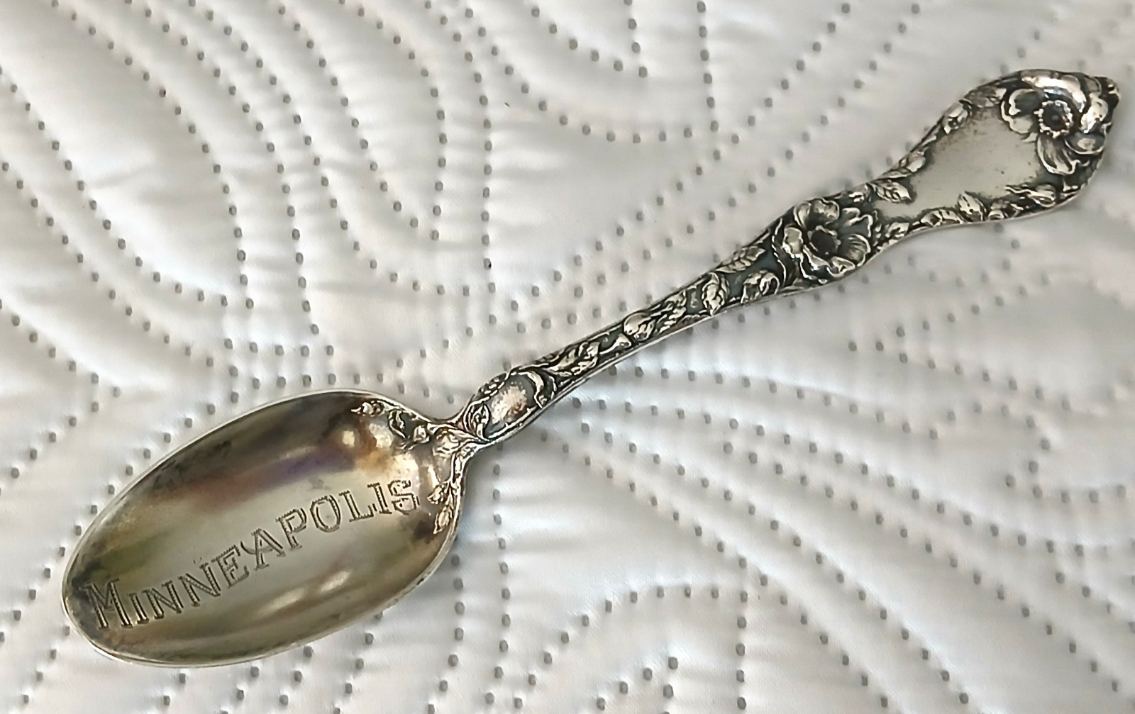 Antique Sterling REED & BARTON LES CINQ FLEURS 1900 Souvenir Spoon MINNEAPOLIS