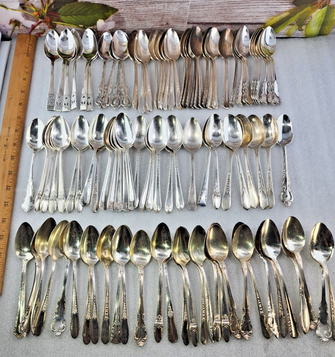 Lot of 100 Assorted Vintage Silverplate Teaspoons – Lot#238