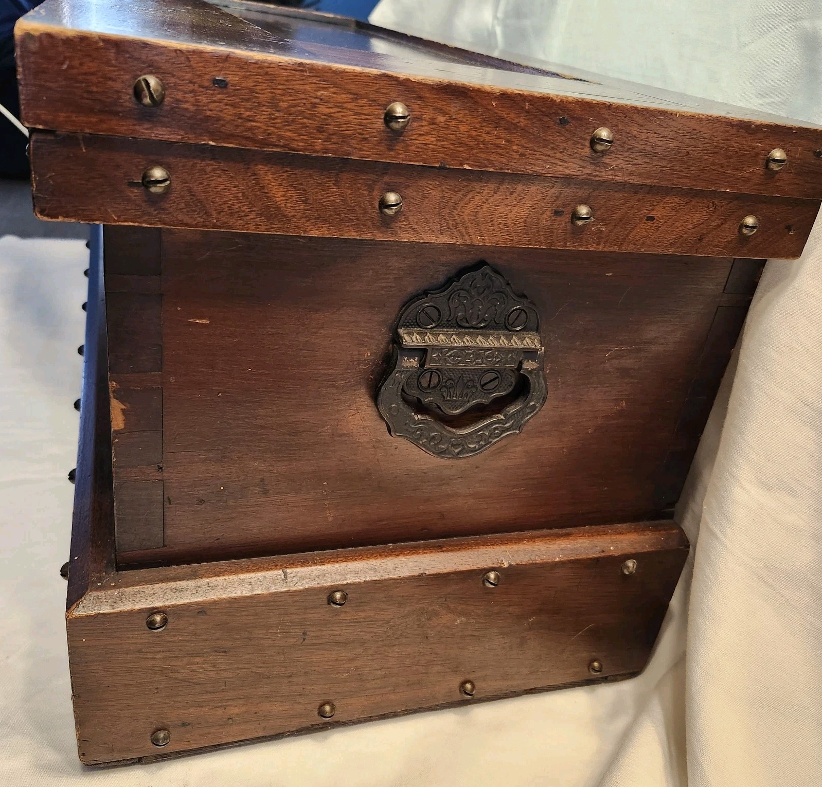 Antique 26″ Wood Carpenters Tool Box Blanket Chest Trunk Craft Victorian Handles