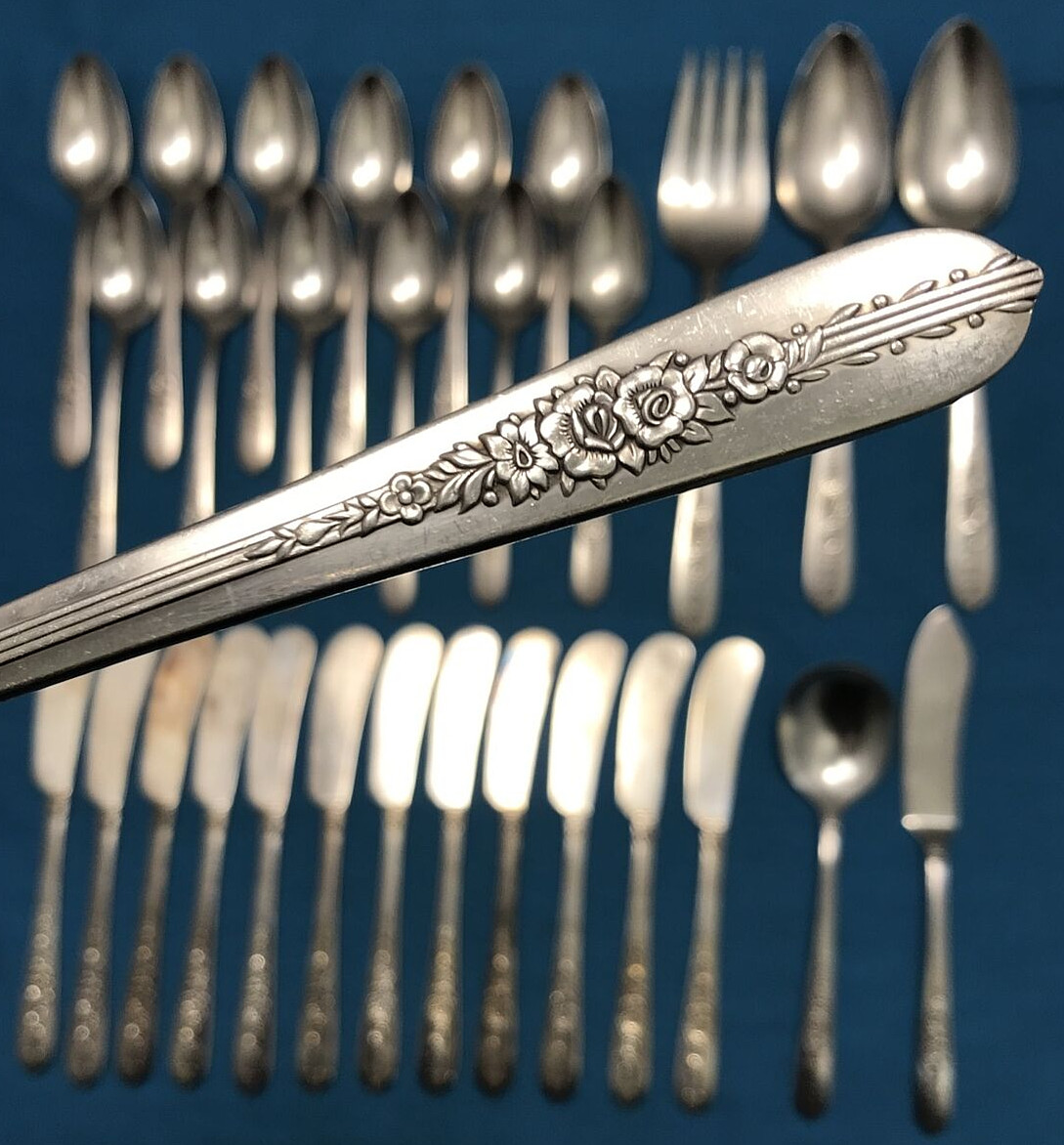 30 Pc ROYAL ROSE Silverplated SPOONS SPREADERS & SERVING PCS Nobility Plate
