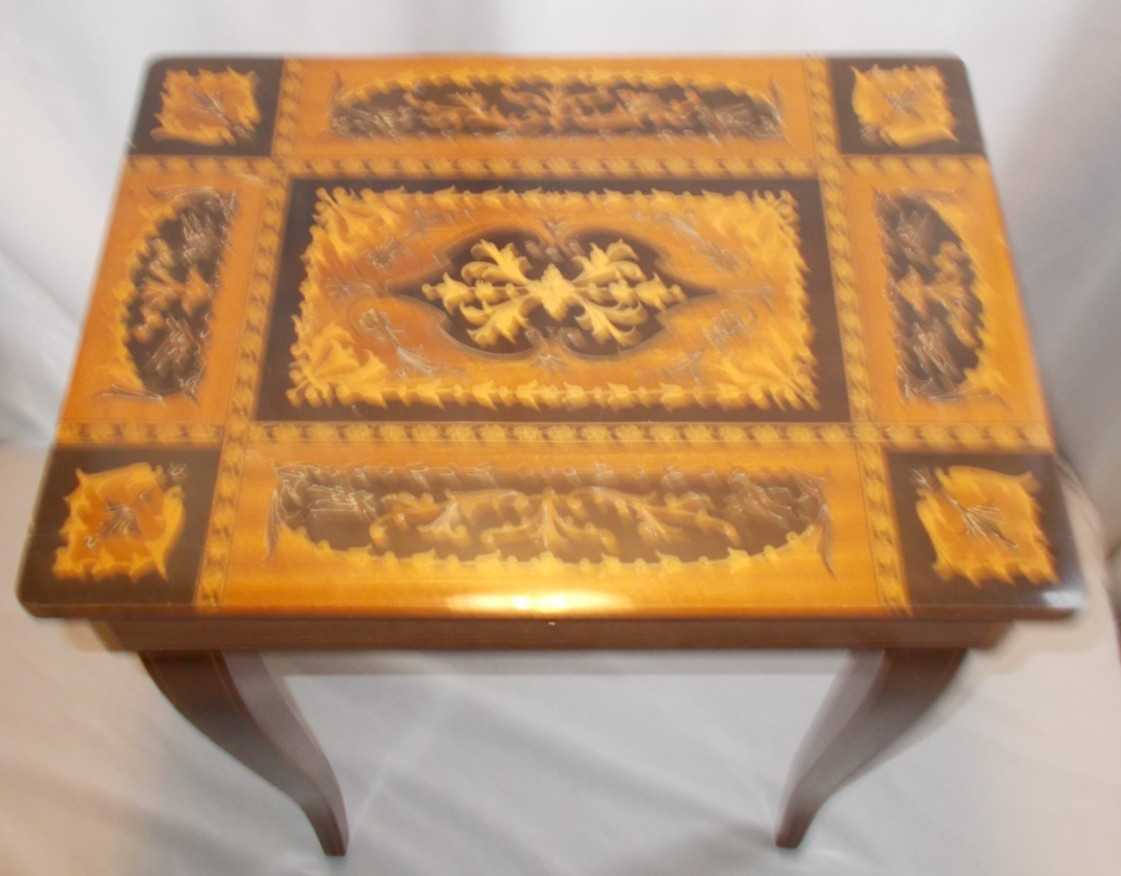 Vintage Lador Inlaid Wood Side Table Music Box Italy Carillion Svizzero NICE