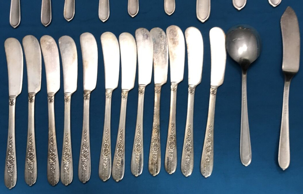 30 Pc ROYAL ROSE Silverplated SPOONS SPREADERS & SERVING PCS Nobility Plate