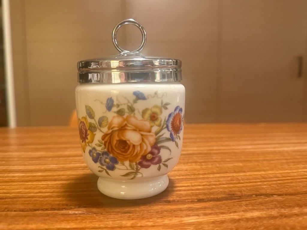 VTG Royal Worchester Porcelain Egg Coddler Bournemouth “Rose” Floral Pattern