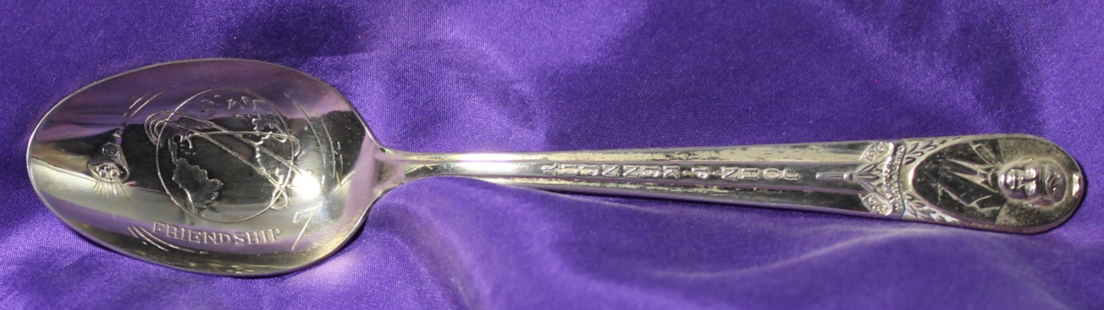 VINTAGE 1970’s Wm. ROGERS MFG. JOHN F. KENNEDY & FRIENDSHIP 7 SILVERPLATED SPOON