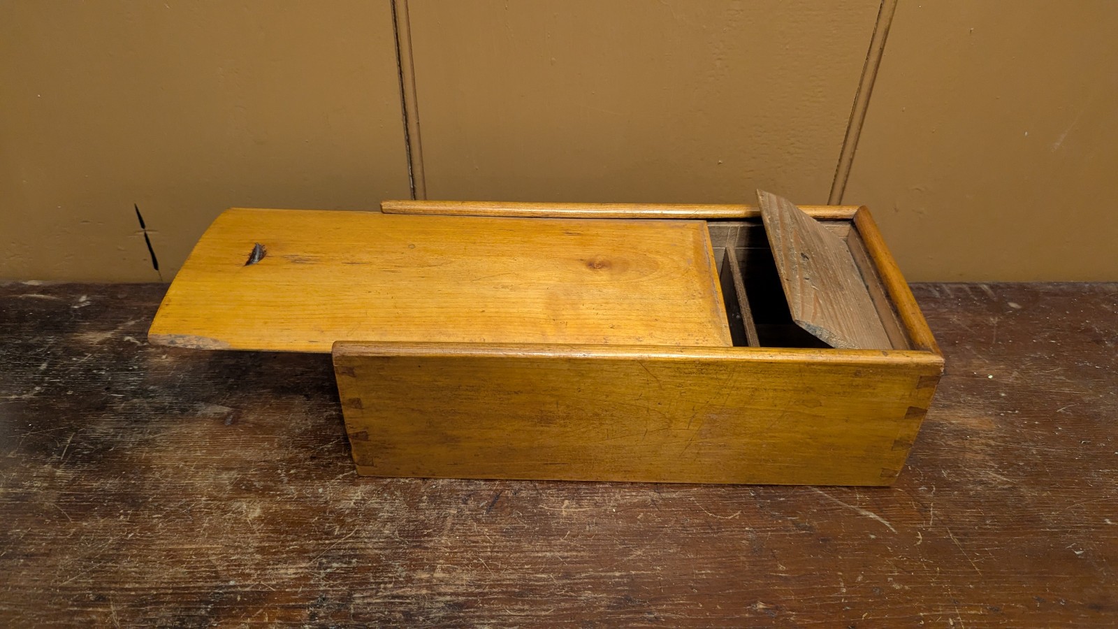 Antique Early Sliding Lid Wood Candle / Tinderbox 18th / 19TH C Primitive