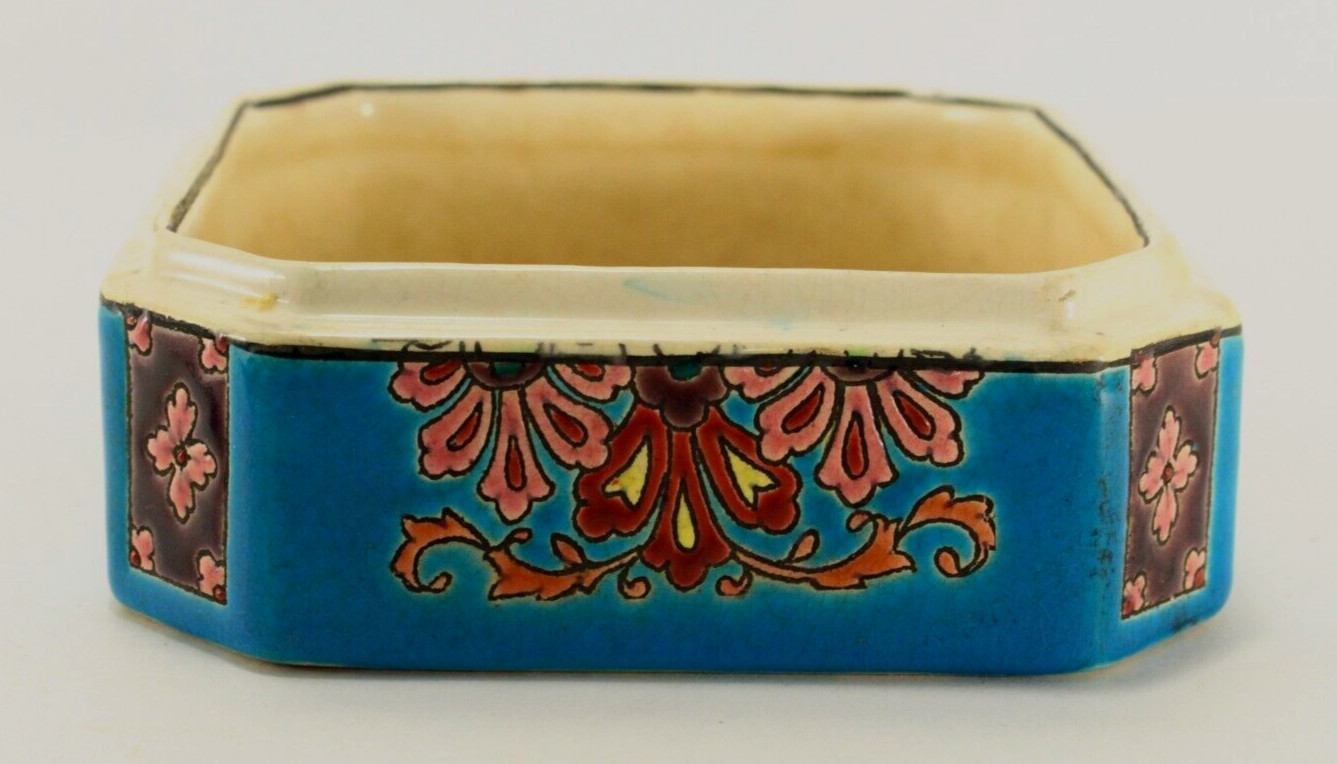 = 1920-1936 LONGWY Square Faience Box, Kenilworth Studio, France