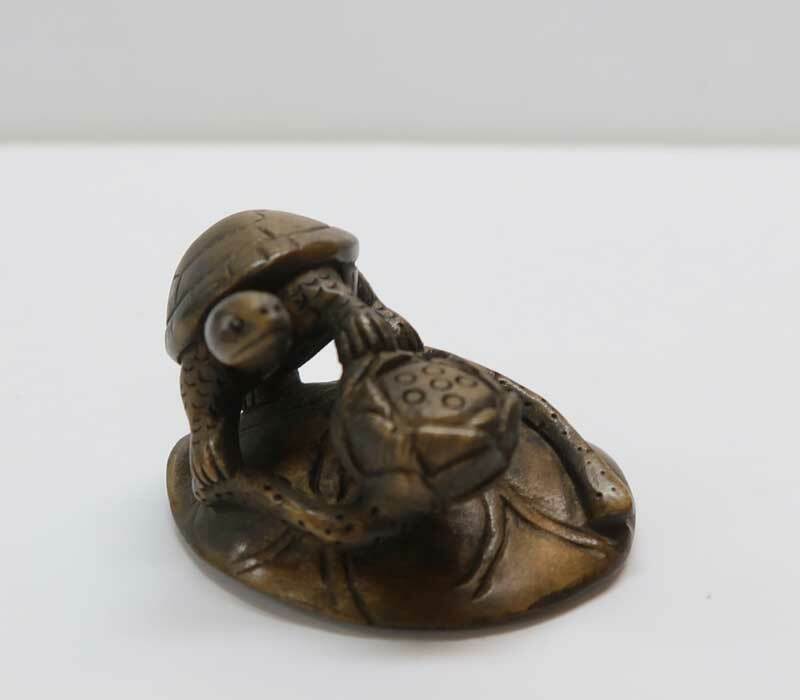 Netsuke Turtle Japanese Boxwood carved Antique Modern inro Ojime 484