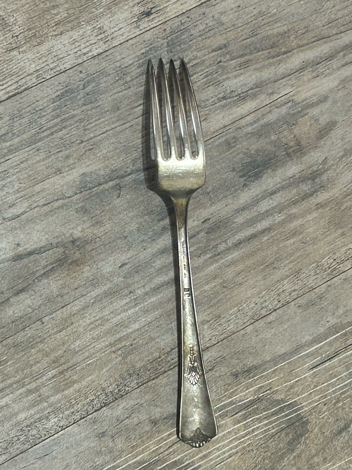 WM ROGERS & SON IS Silverware Silverplated Guild Cadence 12 Pcs Forks Knives Vtg