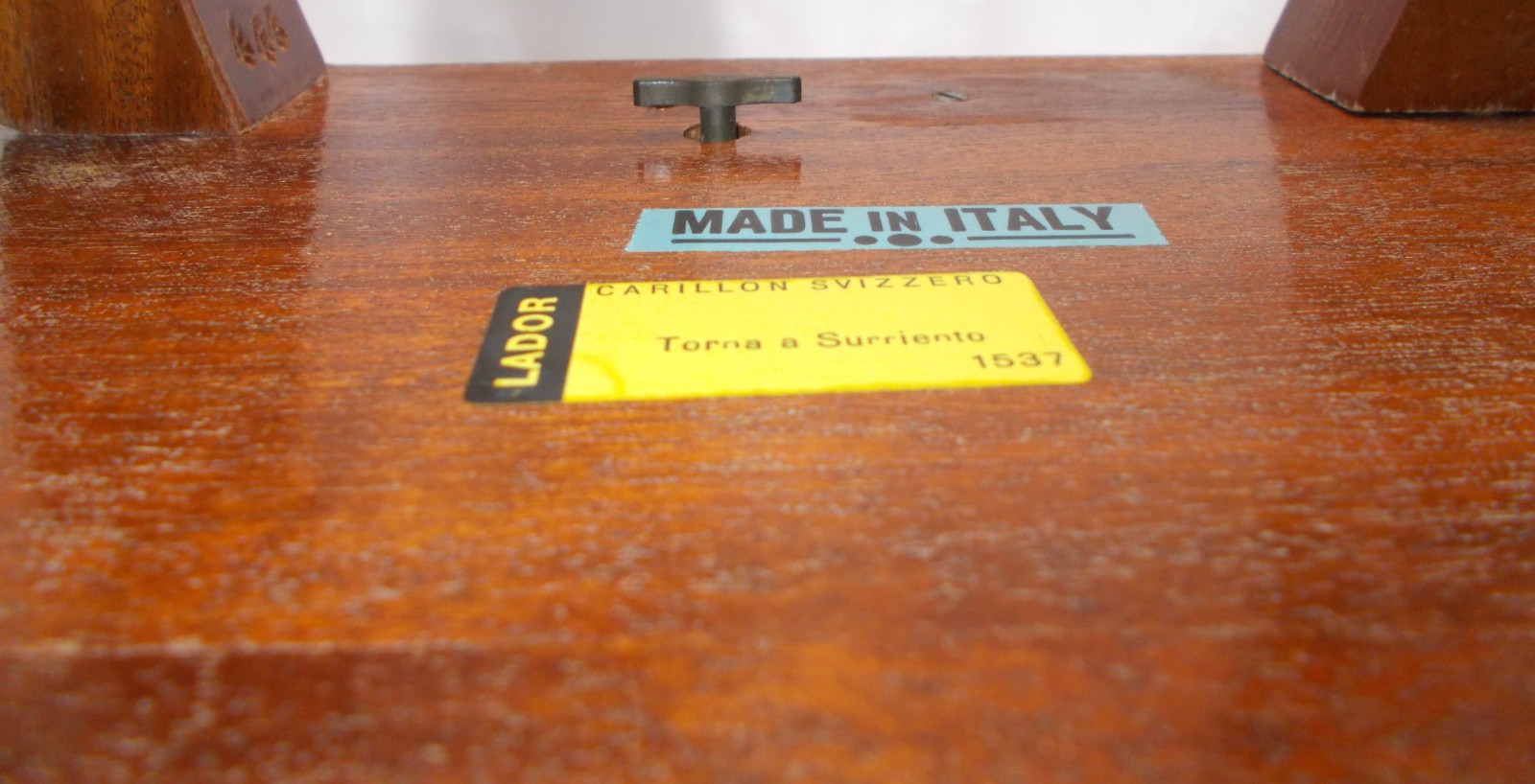 Vintage Lador Inlaid Wood Side Table Music Box Italy Carillion Svizzero NICE