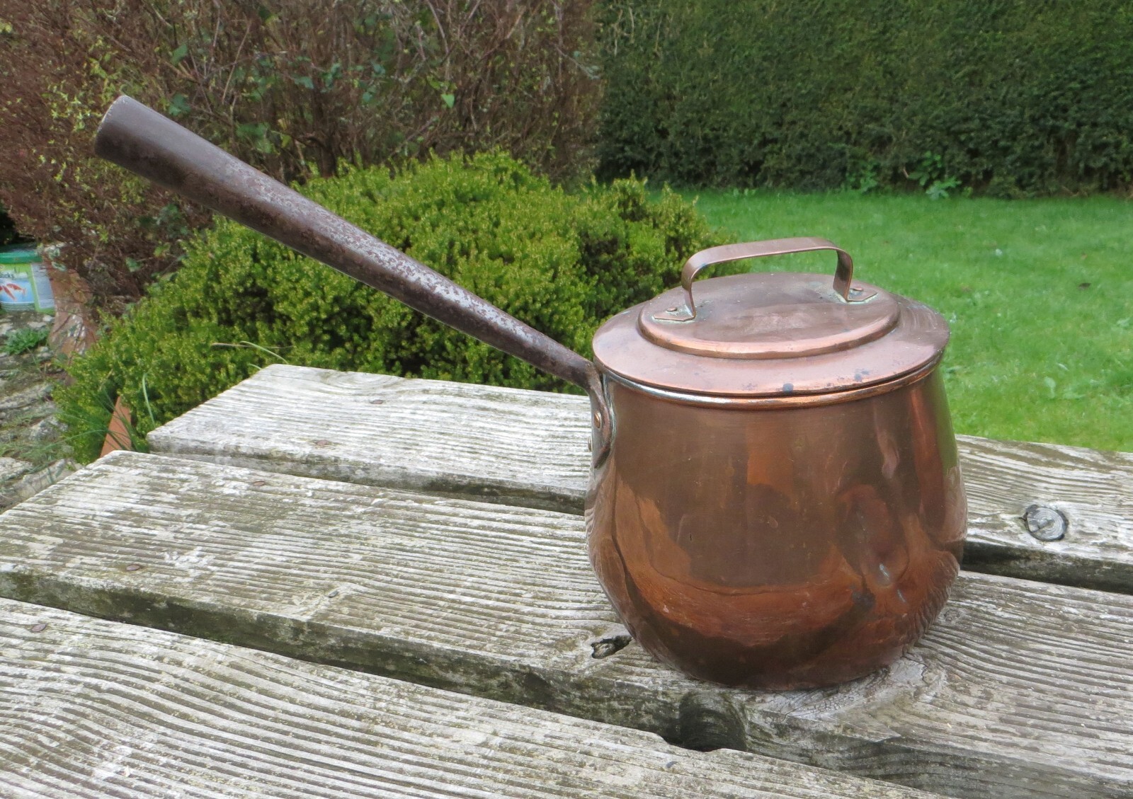 Antique Benham & Froud Victorian Rounded Copper Saucepan with Lid – 9 1/2 Pint