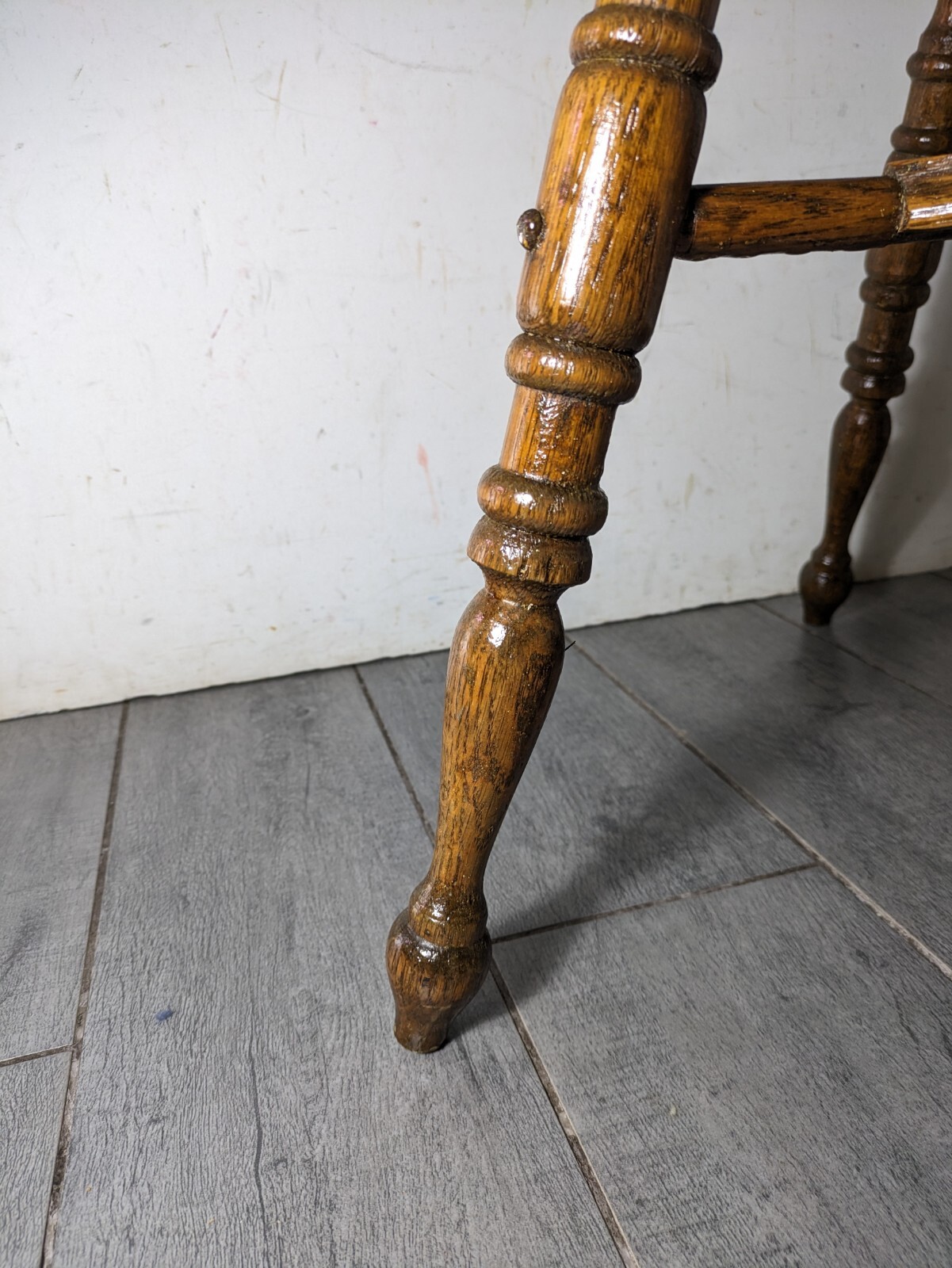 Antique Rustic Victorian Square Oak Wood Parlor Table Turned Legs C94
