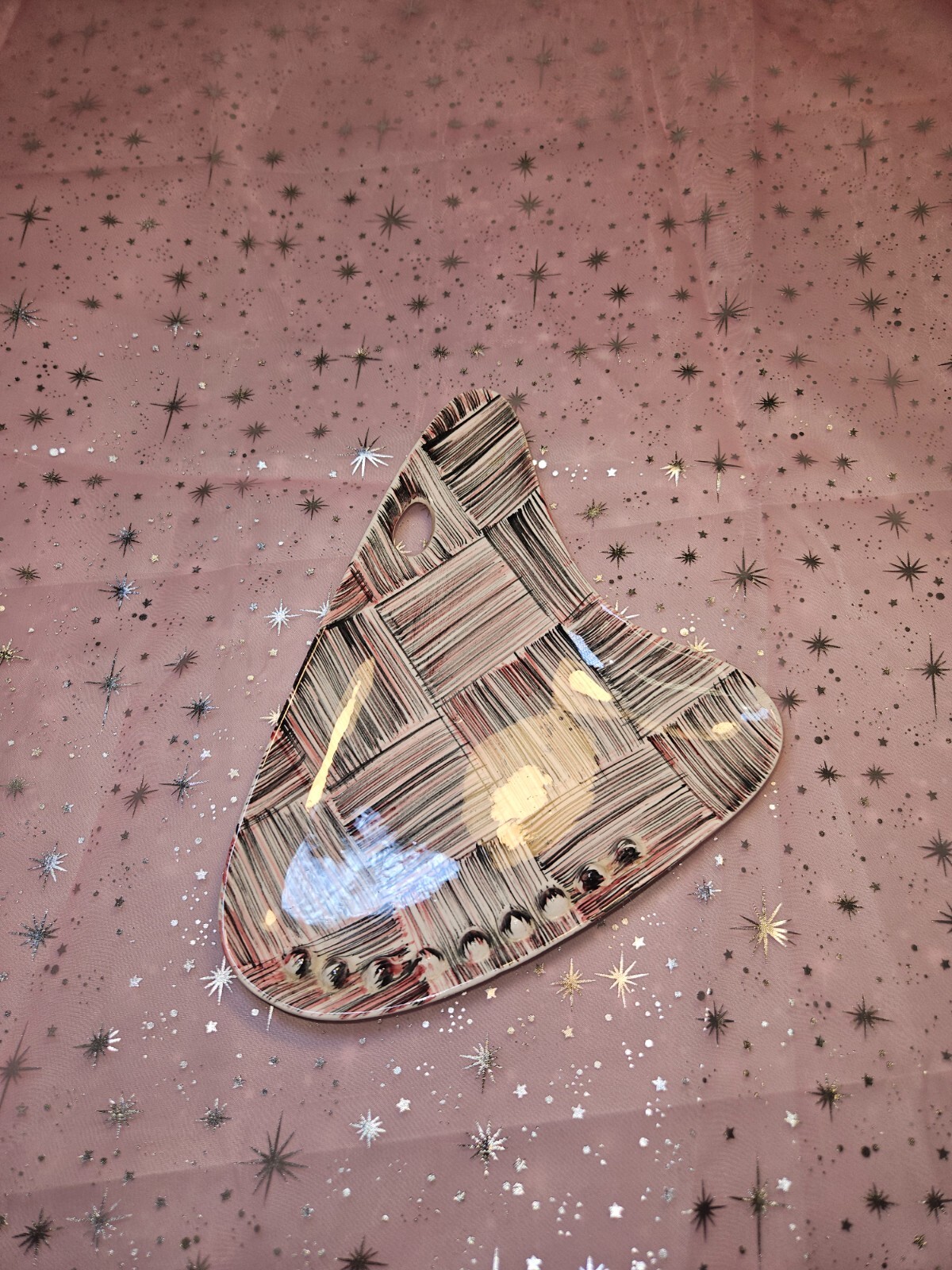 mid century 1950’s boomerang ashtray pin, white, black and pink color