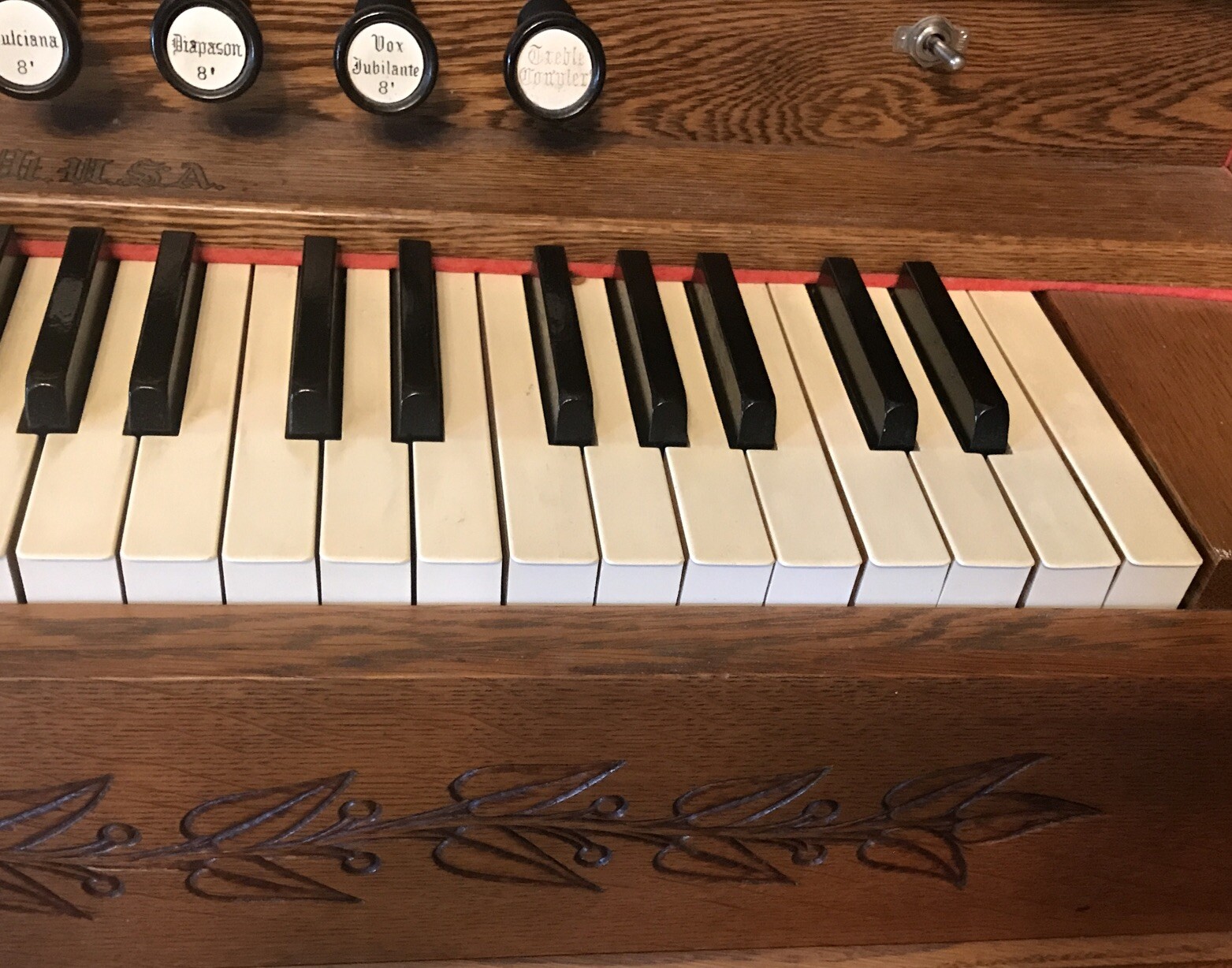 Estey ReedPump Organ Brattleboro Vt prof restord w/motor GreatSound SeriousLookr