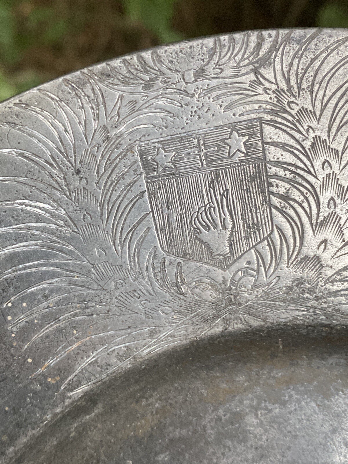 Large Winged Pewter Plate Called ‘À La Cardinal’ & Heraldry & Coat Of Arms