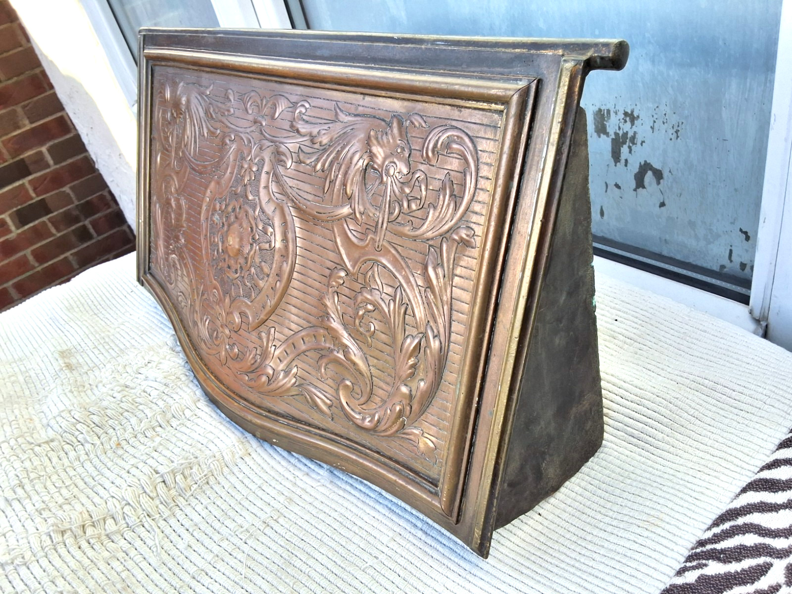 ANTIQUE VICTORIAN COPPER & BRASS & CAST IRON FIREPLACE HOOD CANOPY