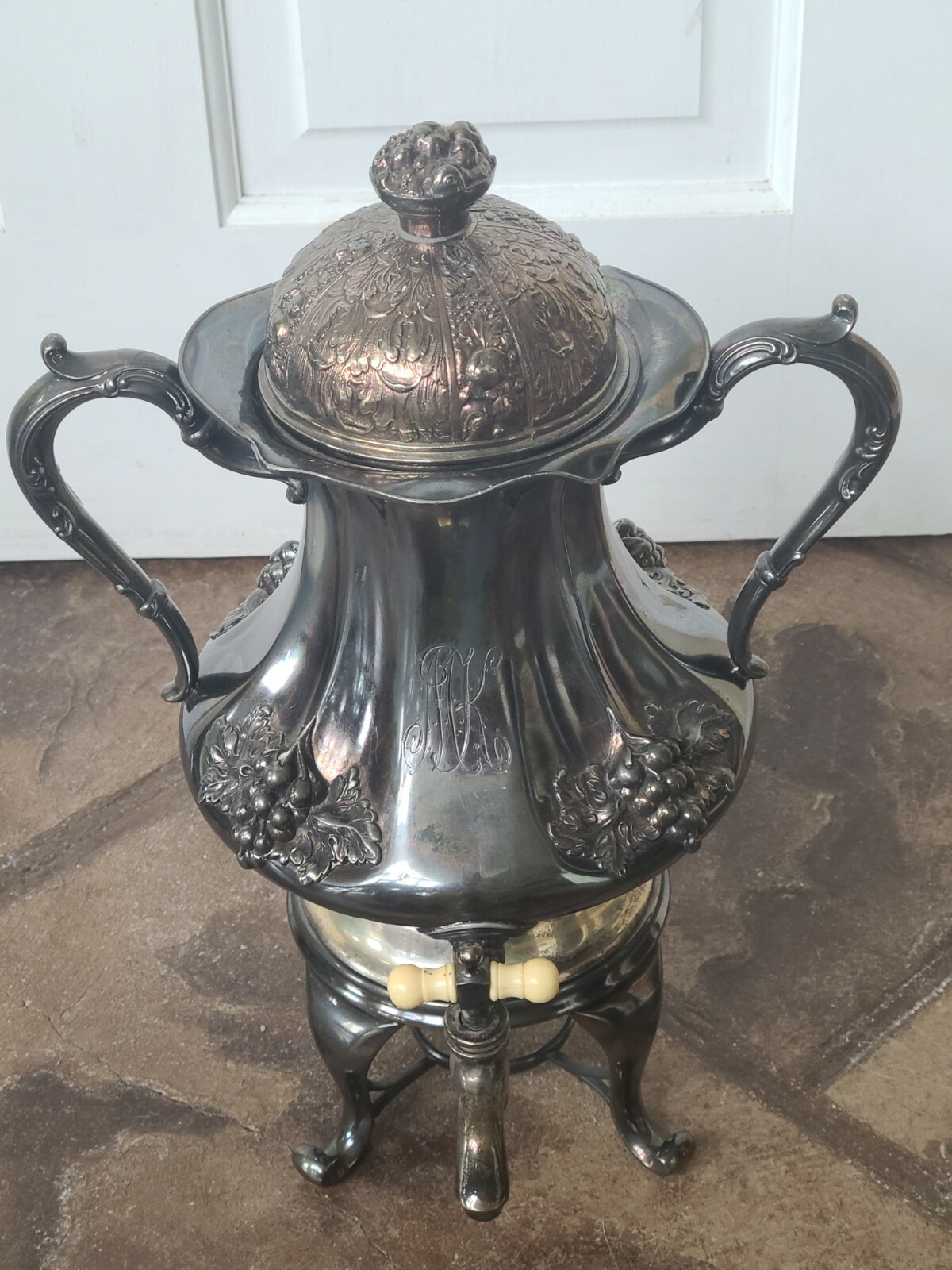 Antique Victorian Art Quadruple Plate Tea Hot Water Urn Victor Silver Co