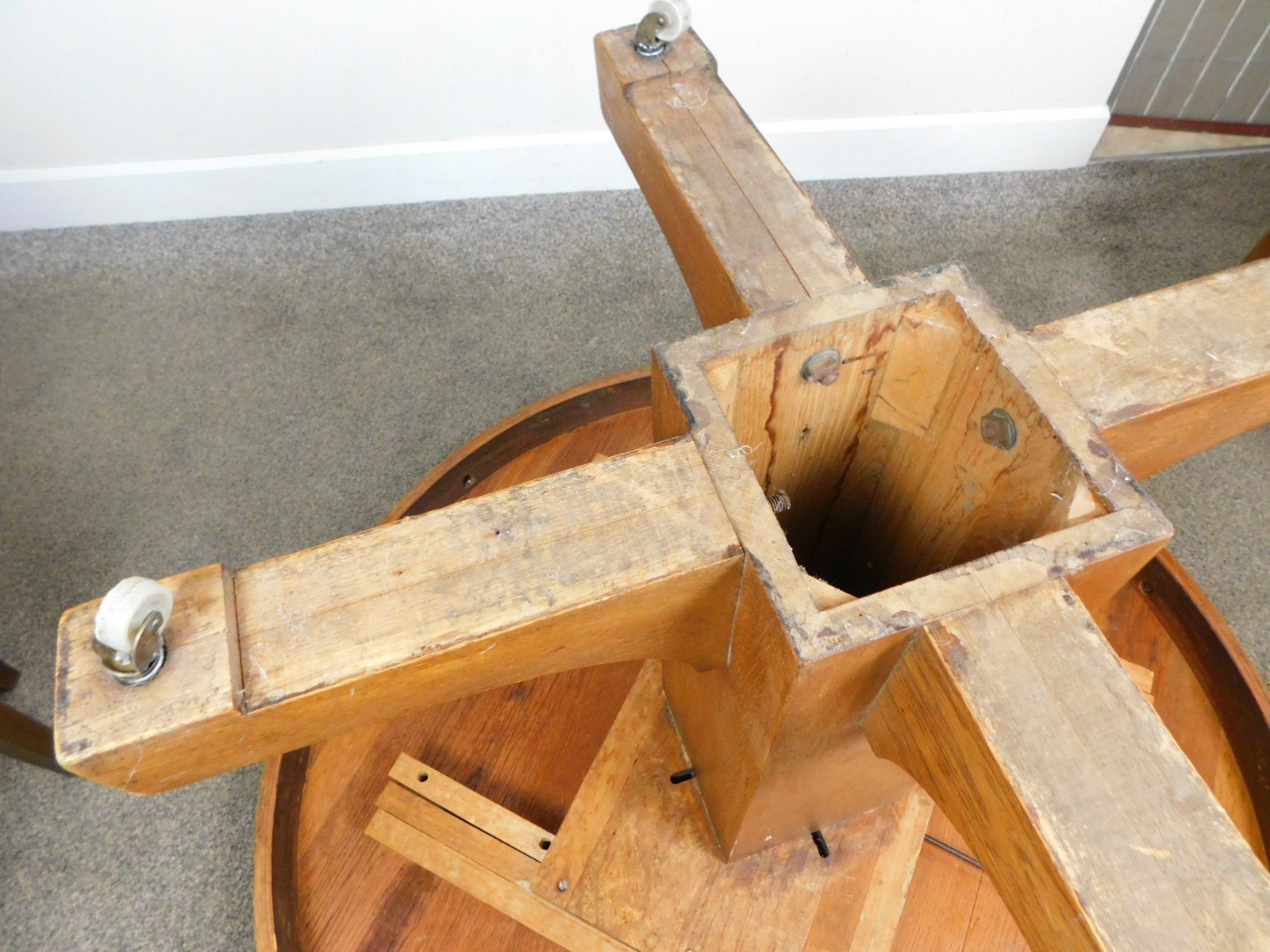 Antique Solid Oak 48″ Mission Arts Crafts Round Dining Table Pedestal Base SHIPS