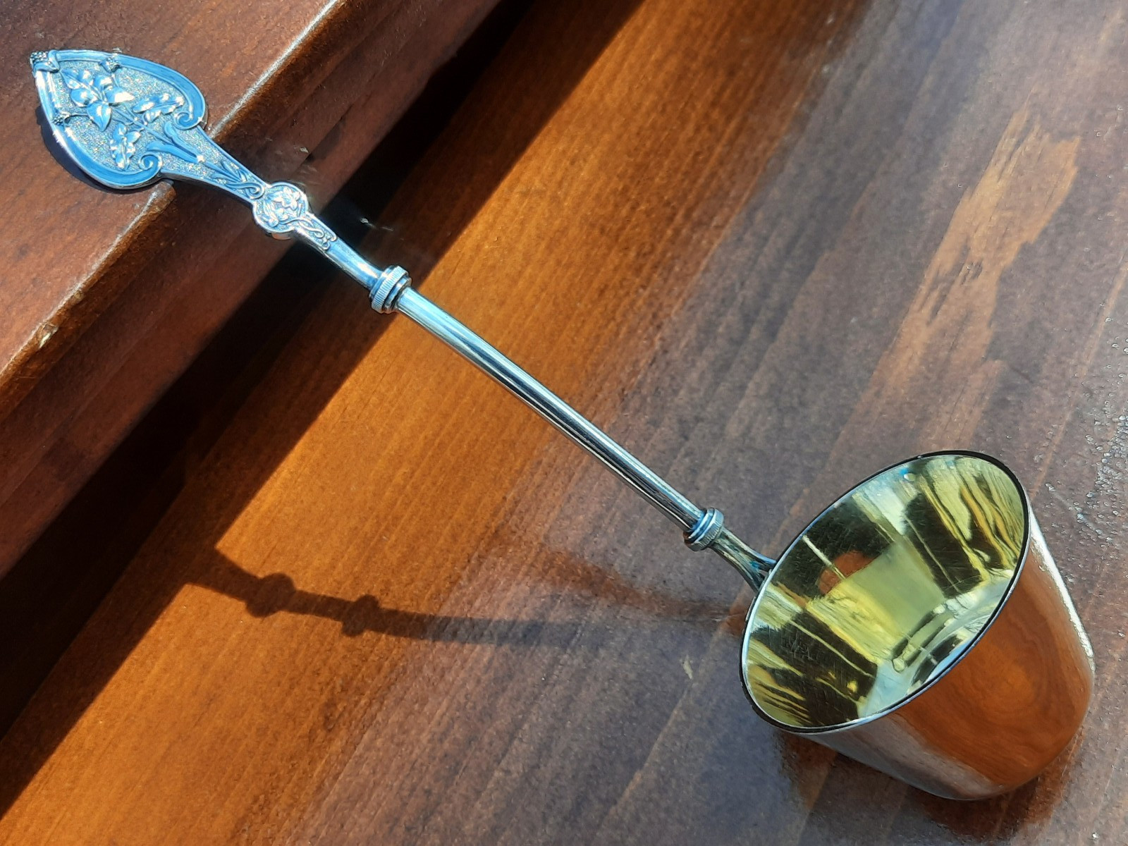 Coin Silver Knowles & Ladd Leaf & Berry Bucket Ladle, No Mono