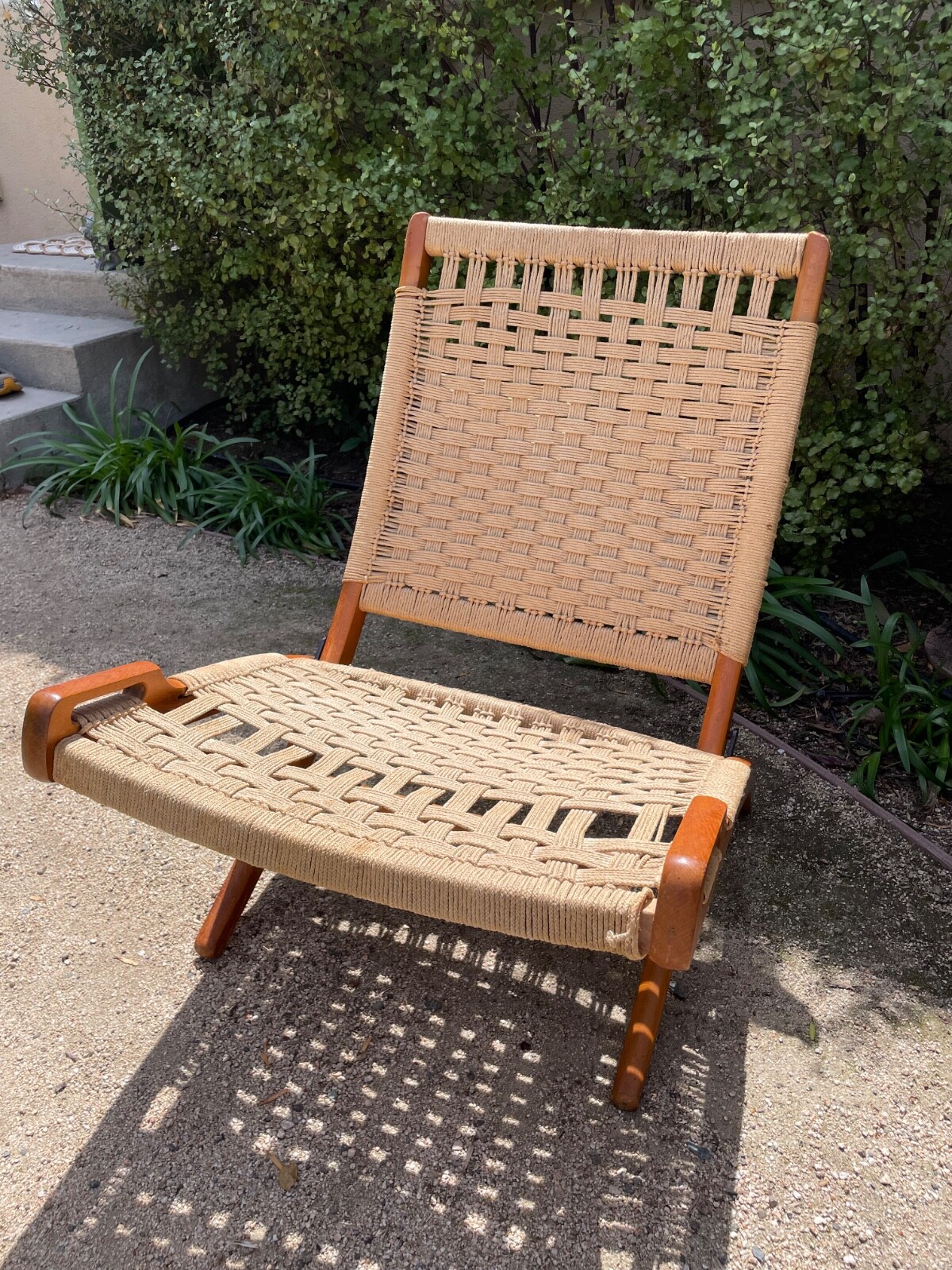 Original Vintage MCM Hans Wegner Folding Woven Jute Rope Chair