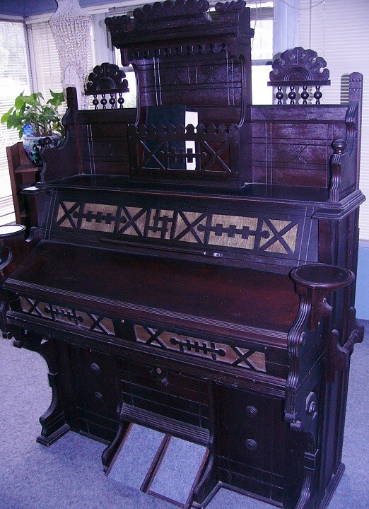 1880s Victorian Estey Organ Vox Humana Tremolo Brattleboro USA