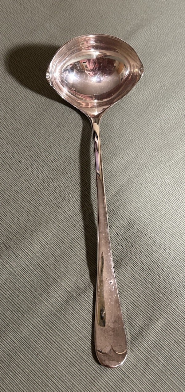 Towle 13″ Silverplated Gold Tone Spouted Notched Soup/Punch Ladle Made in Italy