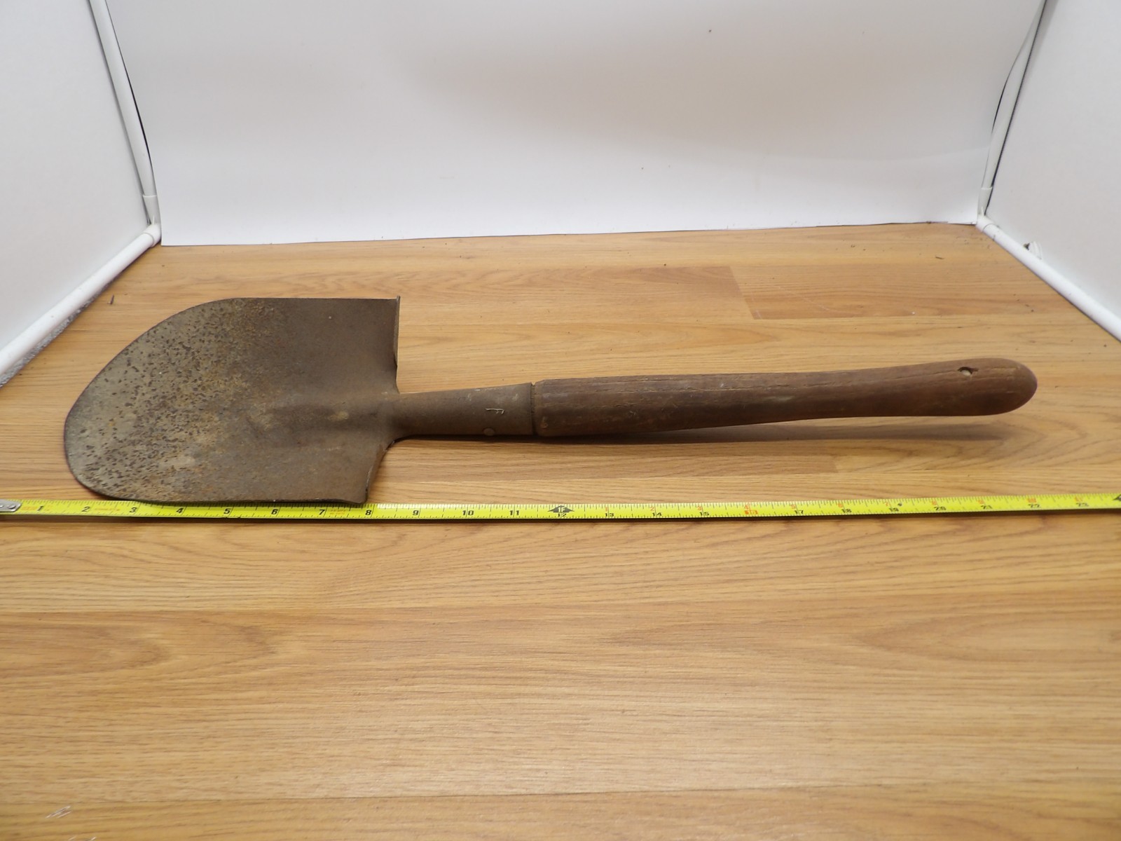 Vintage Antique Primitive Decor Shovel Pointed Spade-23 1/4″