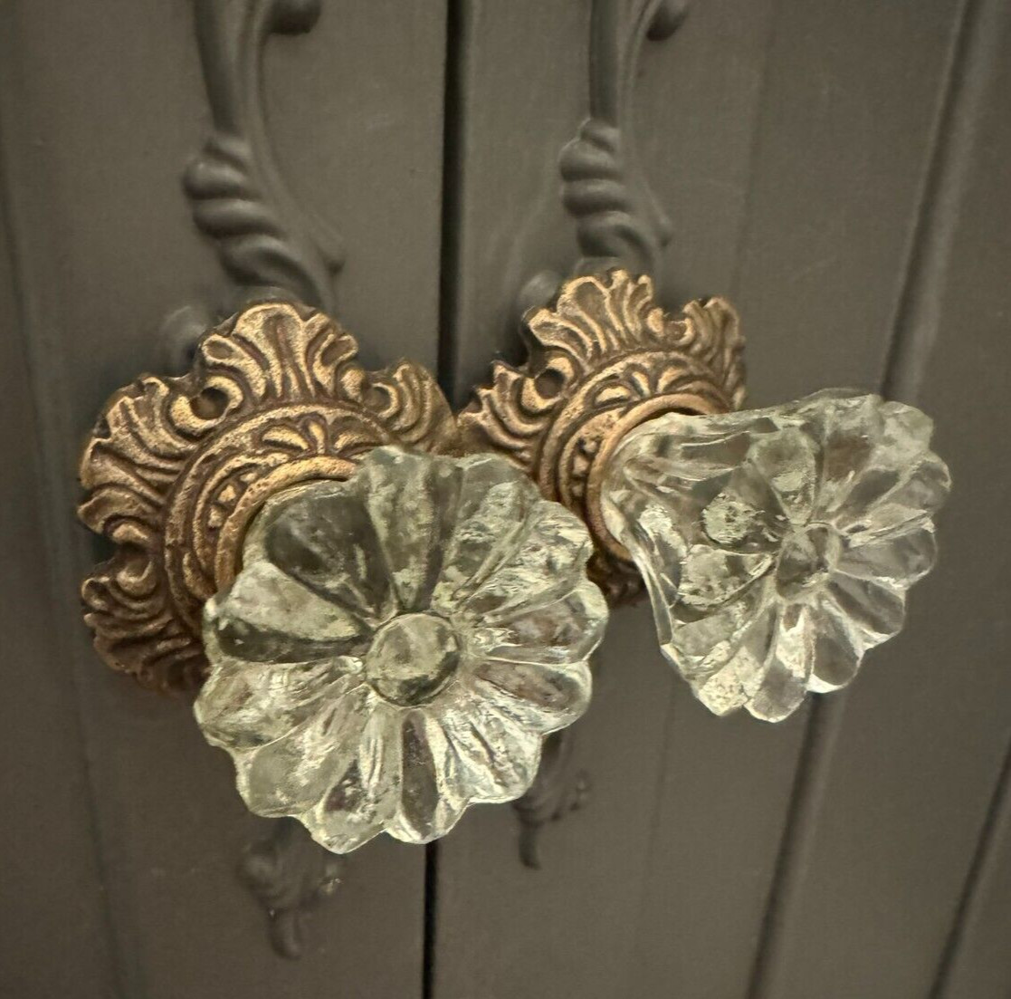 6 Golden Brass Antique Vintage Retro Drawer Cabinet Metal Knobs with Backplates