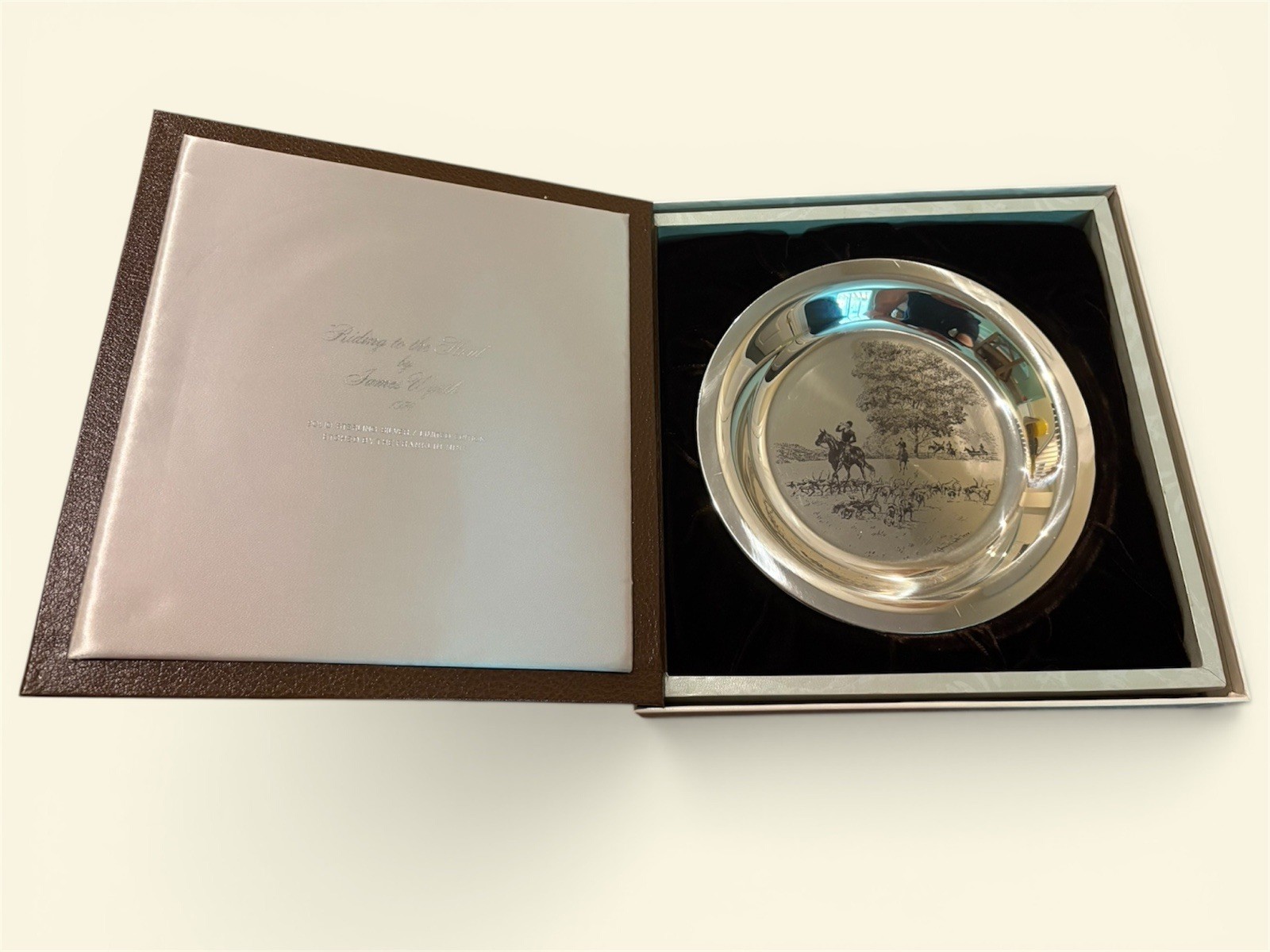 The Franklin Mint Riding to the Hunt James Wyeth 1974 Sterling SILVER 178g Plate