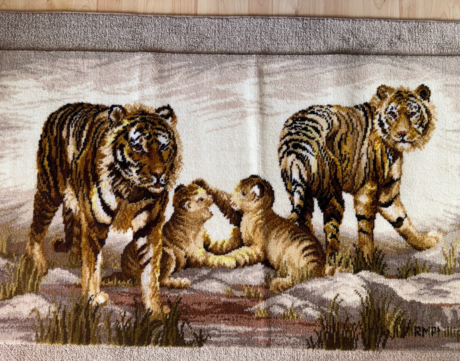 TRUE VINTAGE British Carpet Mark – Runner Safari Tigers -Rare
