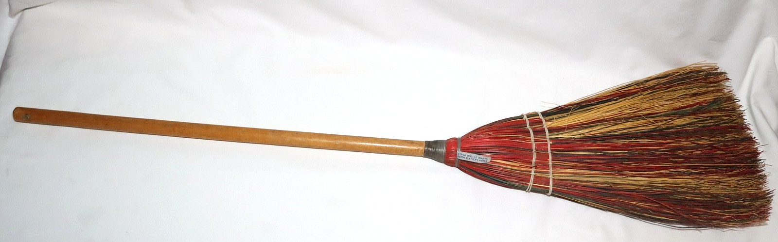 Vintage Kentucky Folk-Art Berea College 38″ Handmade Hearth Broom