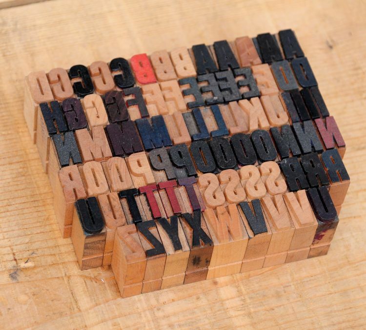 A-Z alphabet 0.55″ letterpress wooden printing blocks wood type vintage print.