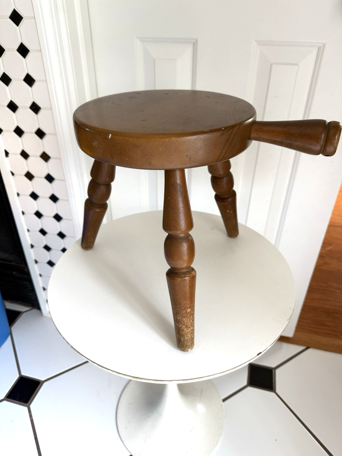 Vintage Milking Stool 3 Legs w/Handle – Authentic Furniture Products, 97-2243
