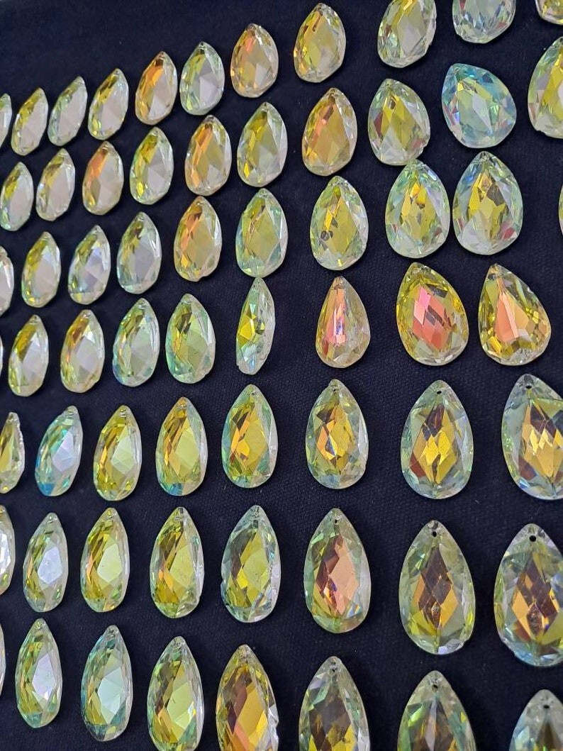 Vintage lot of 100 pieces 1.5″ long AB tear drop glass for chandelier and lamp p