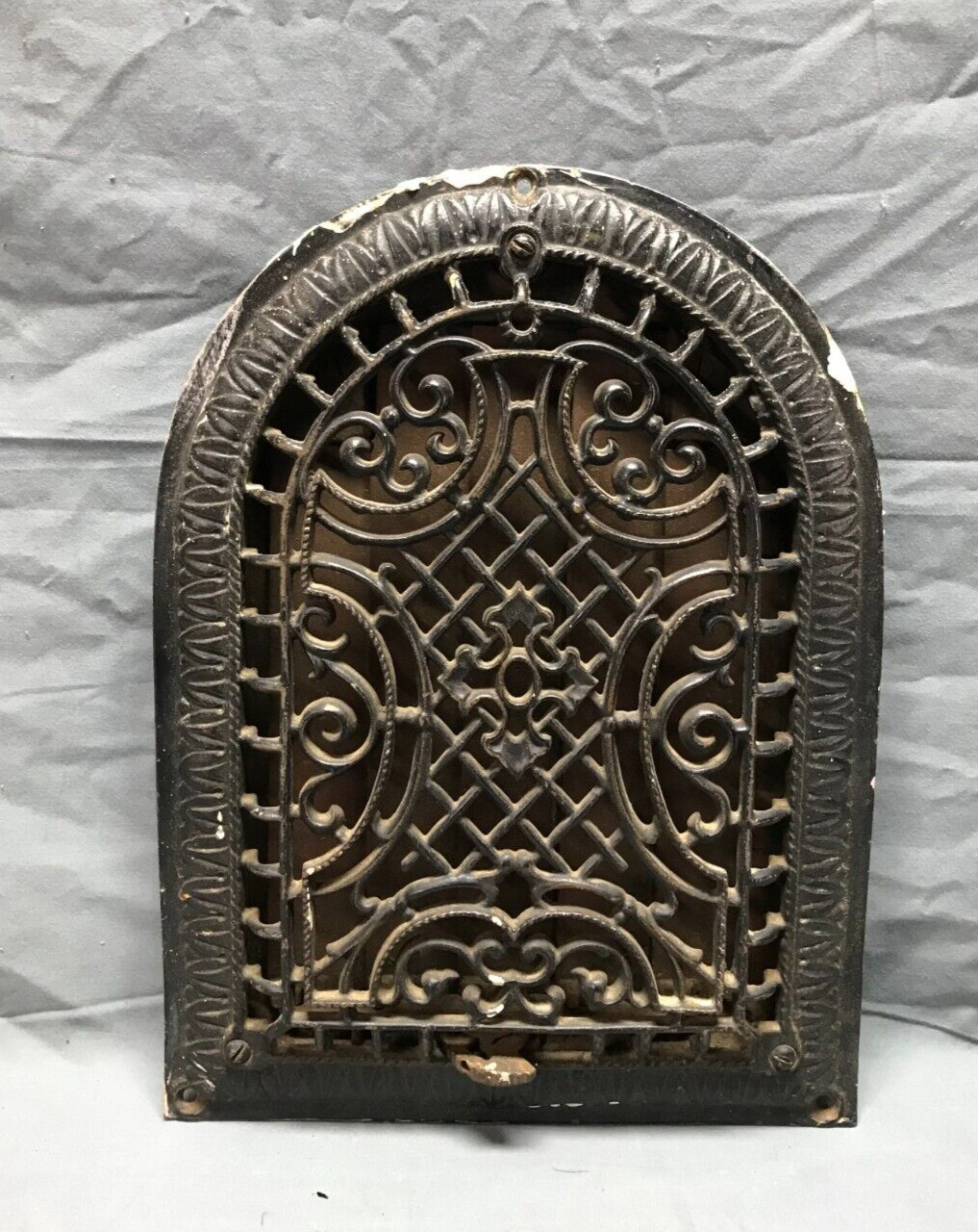 Antique Cast Iron Arched Top Wall Register Heat Grate 8×12 Maltese Cross 138-26B
