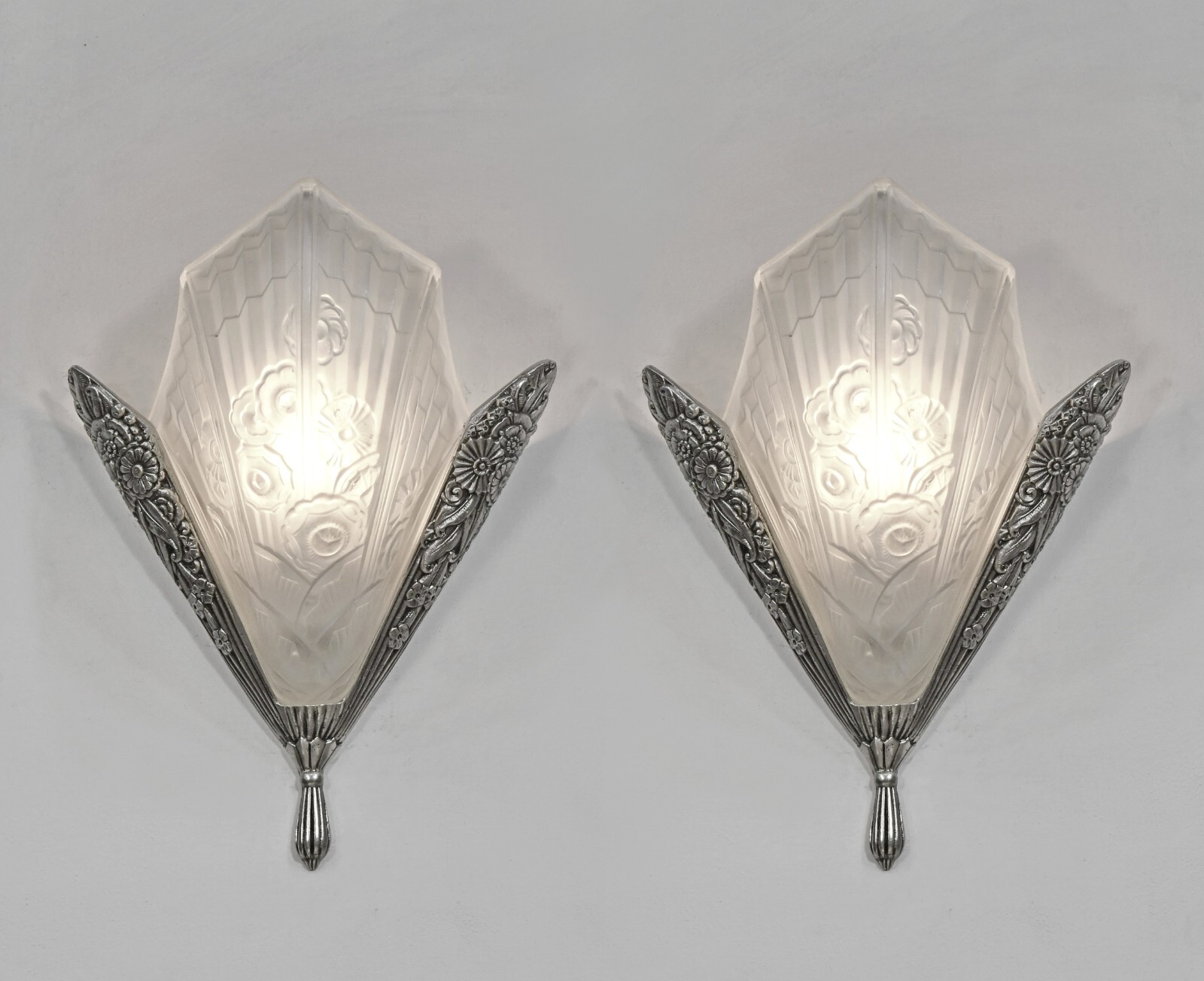 Jean Gauthier EJG : a pair of French art deco wall sconces … 1930 France