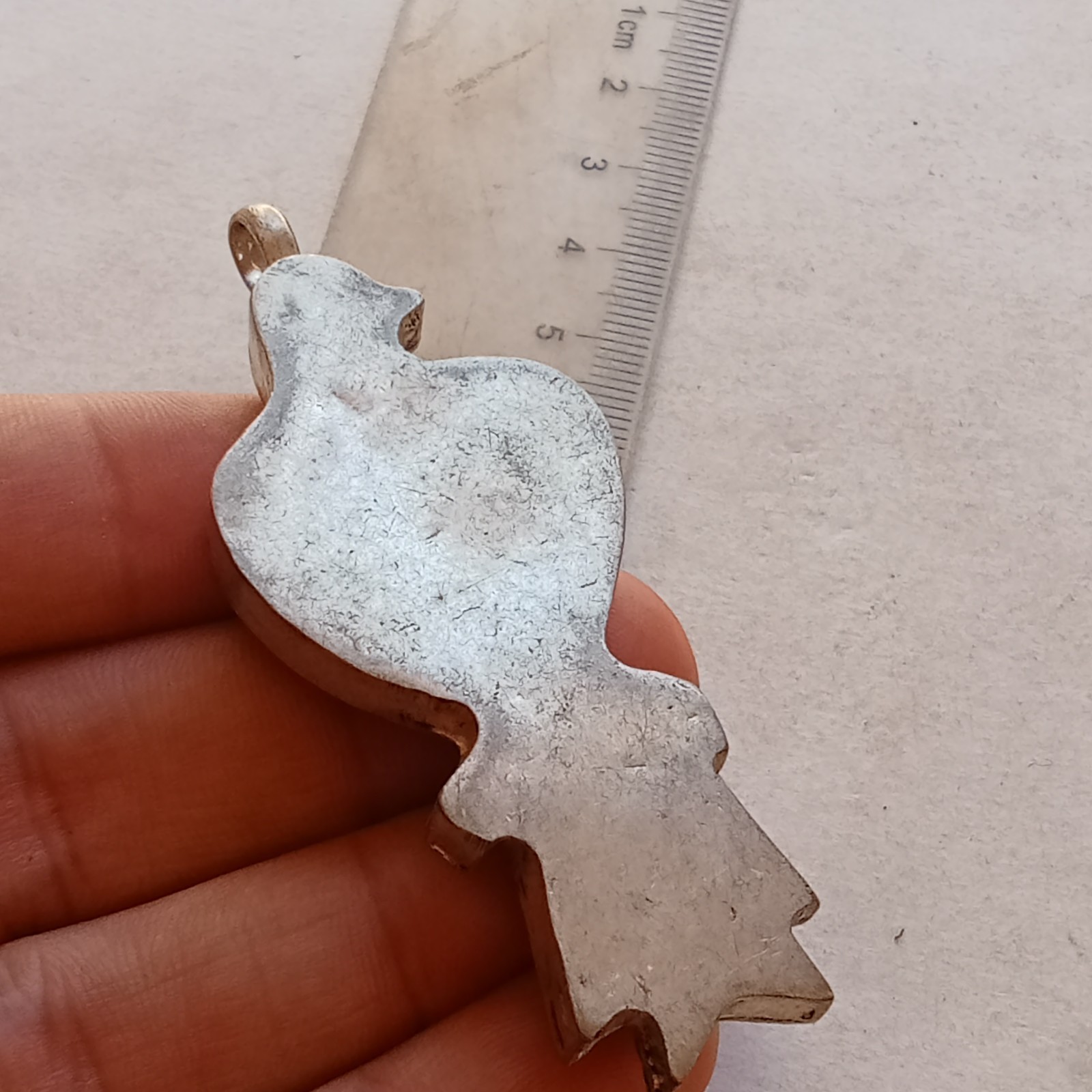 STUNNING EXTREMELY ANCIENT ISLAMIC SILVER EAGLE PENDANT AMULET WITH CORAL STONE