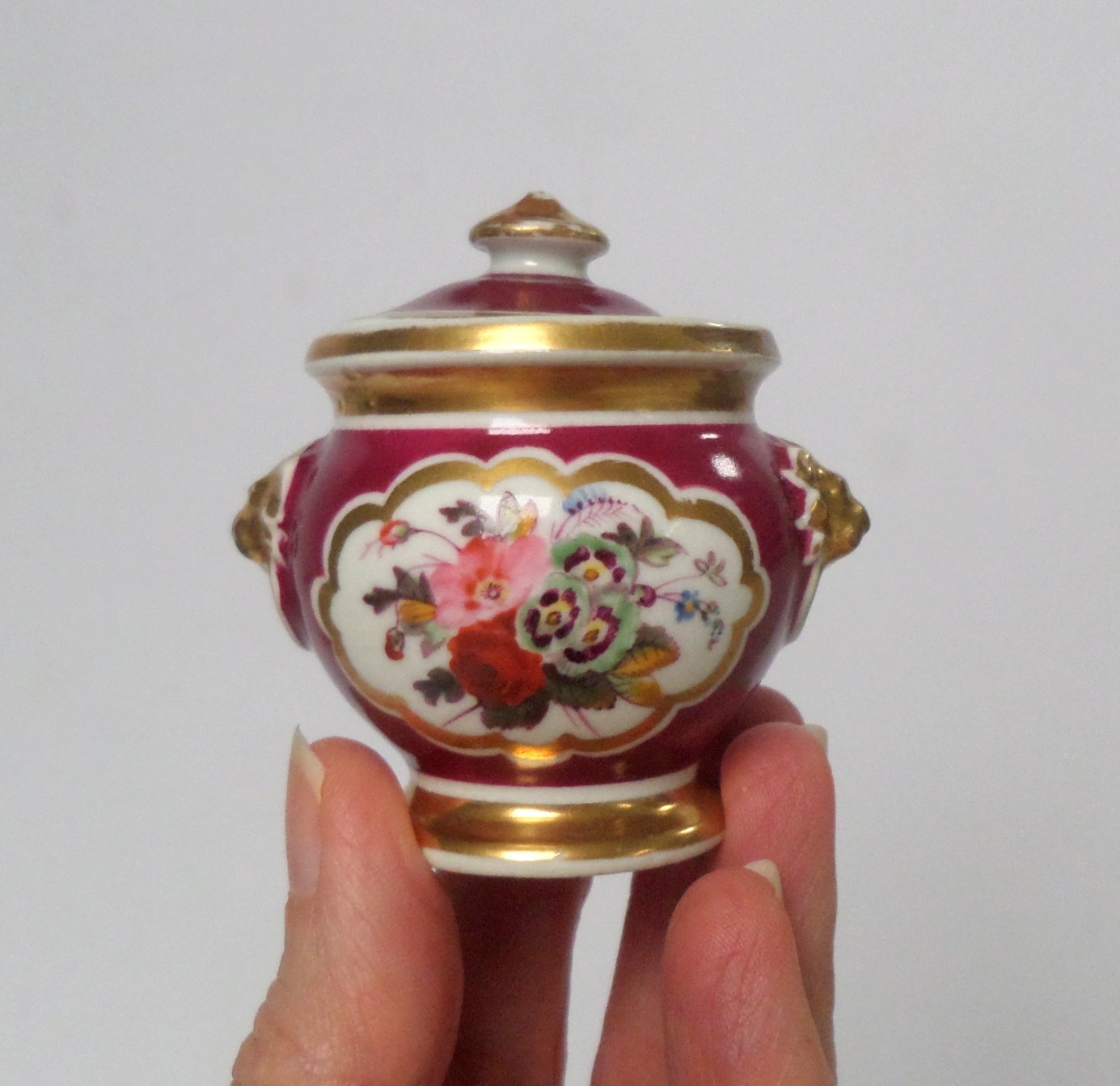1820’s Rare Miniature Chamberlains Worcester Hand Painted Porcelain Cache Pot