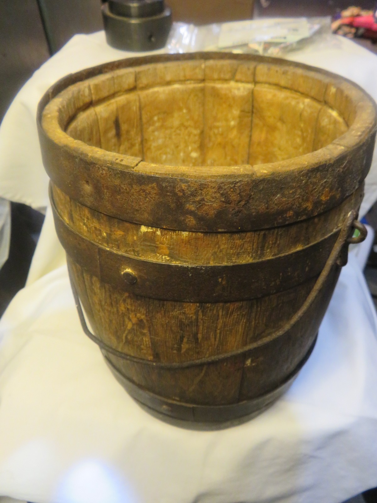 Antique 8″ Steel Banded Cooper Made Wooden Keg/Bucket/Pail with Bail (160-Gray)